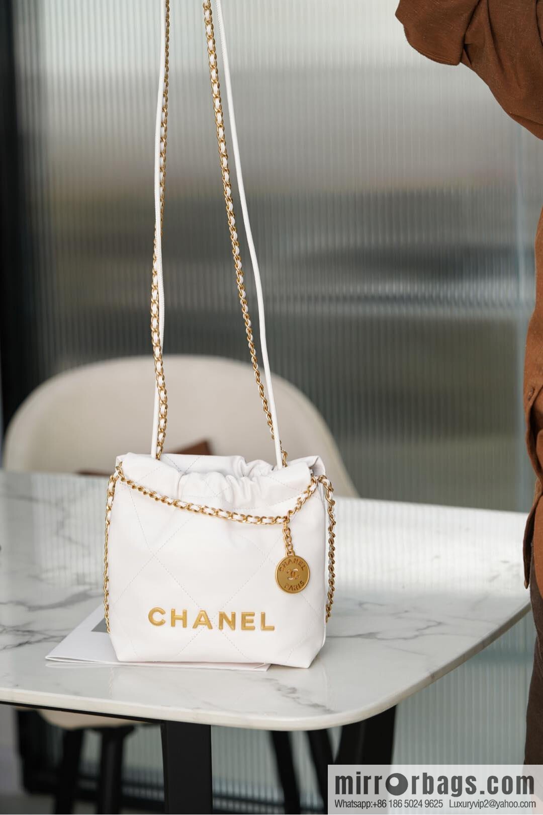 𝗖𝗛𝗔𝗡𝗘𝗟✦ 23s spring and summer new 22Mini bag original leather, white 🤍 AS3980