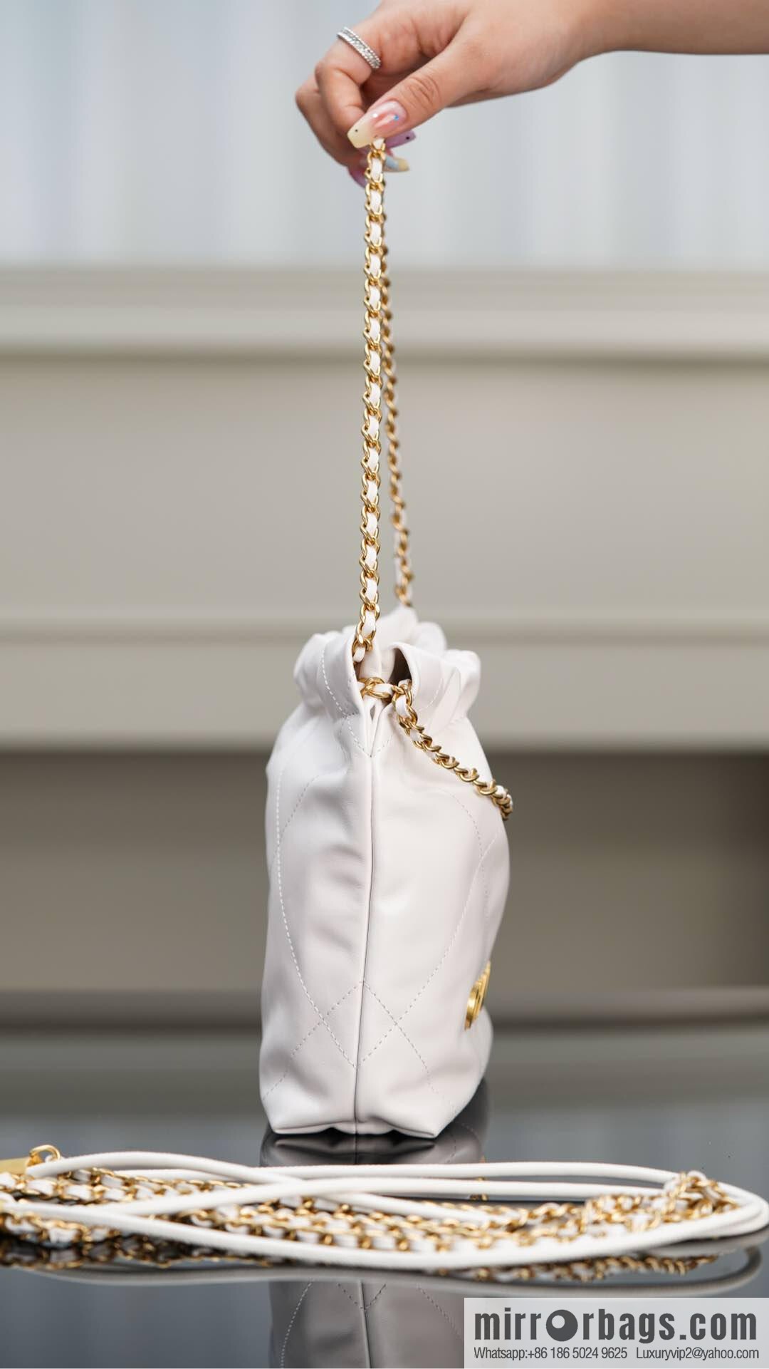 𝗖𝗛𝗔𝗡𝗘𝗟✦ 23s spring and summer new 22Mini bag original leather, white 🤍 AS3980