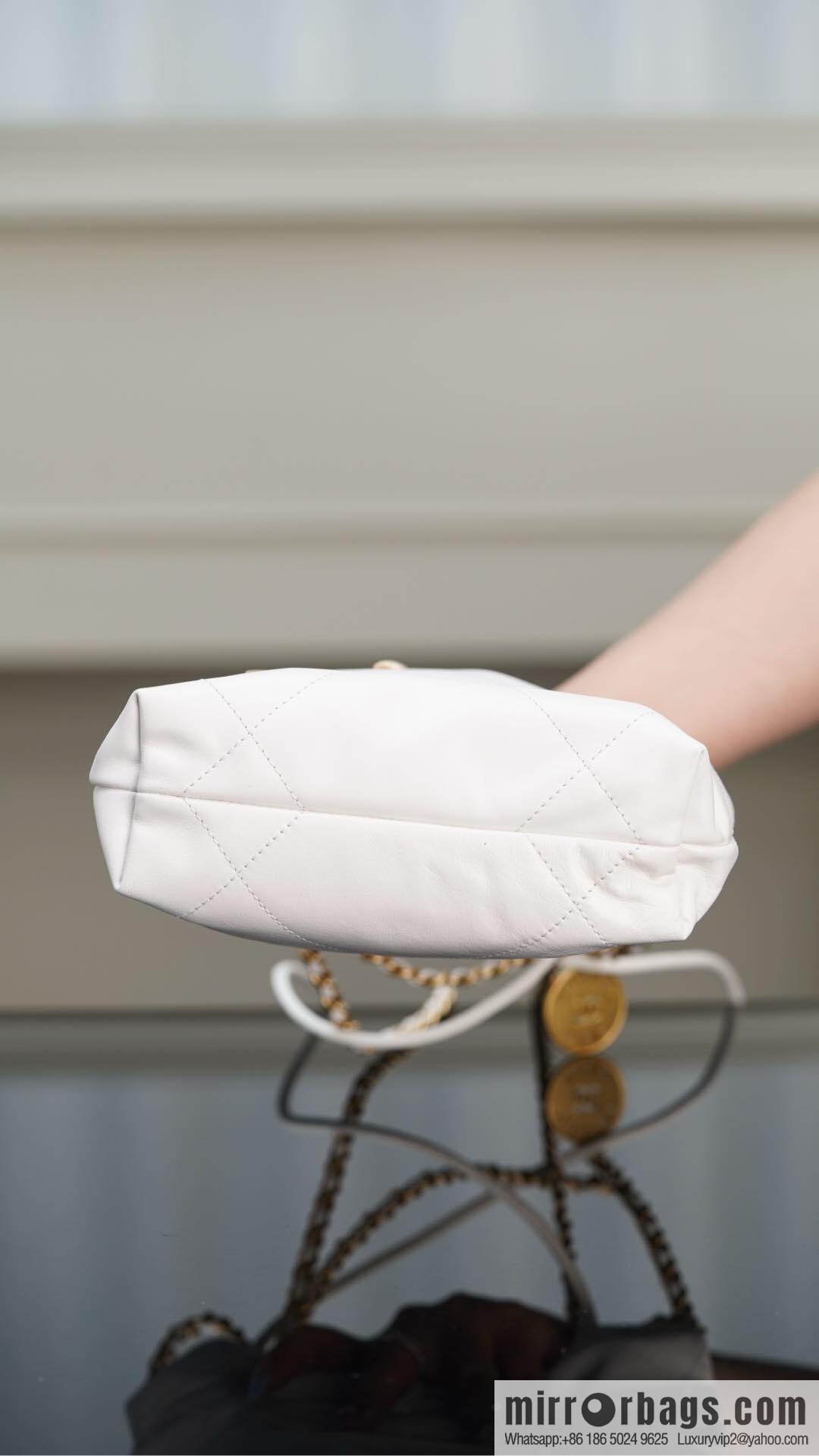 𝗖𝗛𝗔𝗡𝗘𝗟✦ 23s spring and summer new 22Mini bag original leather, white 🤍 AS3980