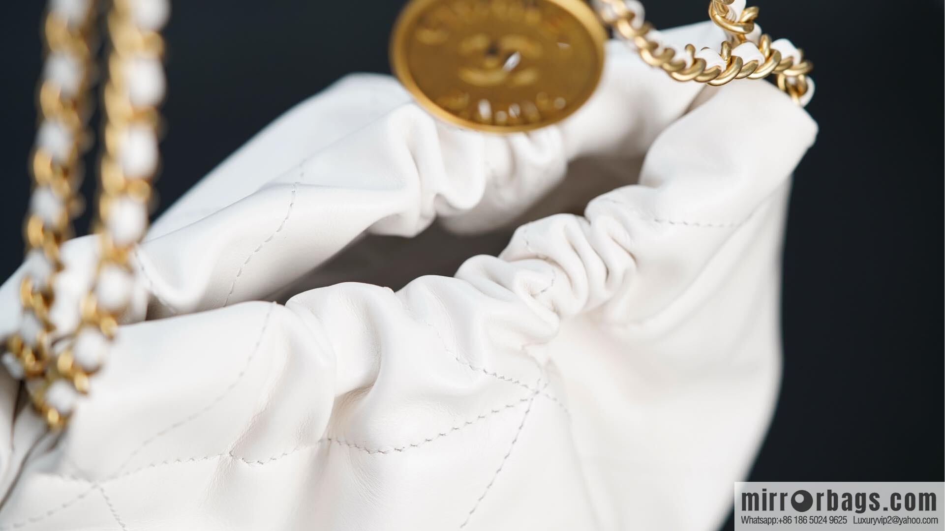 𝗖𝗛𝗔𝗡𝗘𝗟✦ 23s spring and summer new 22Mini bag original leather, white 🤍 AS3980