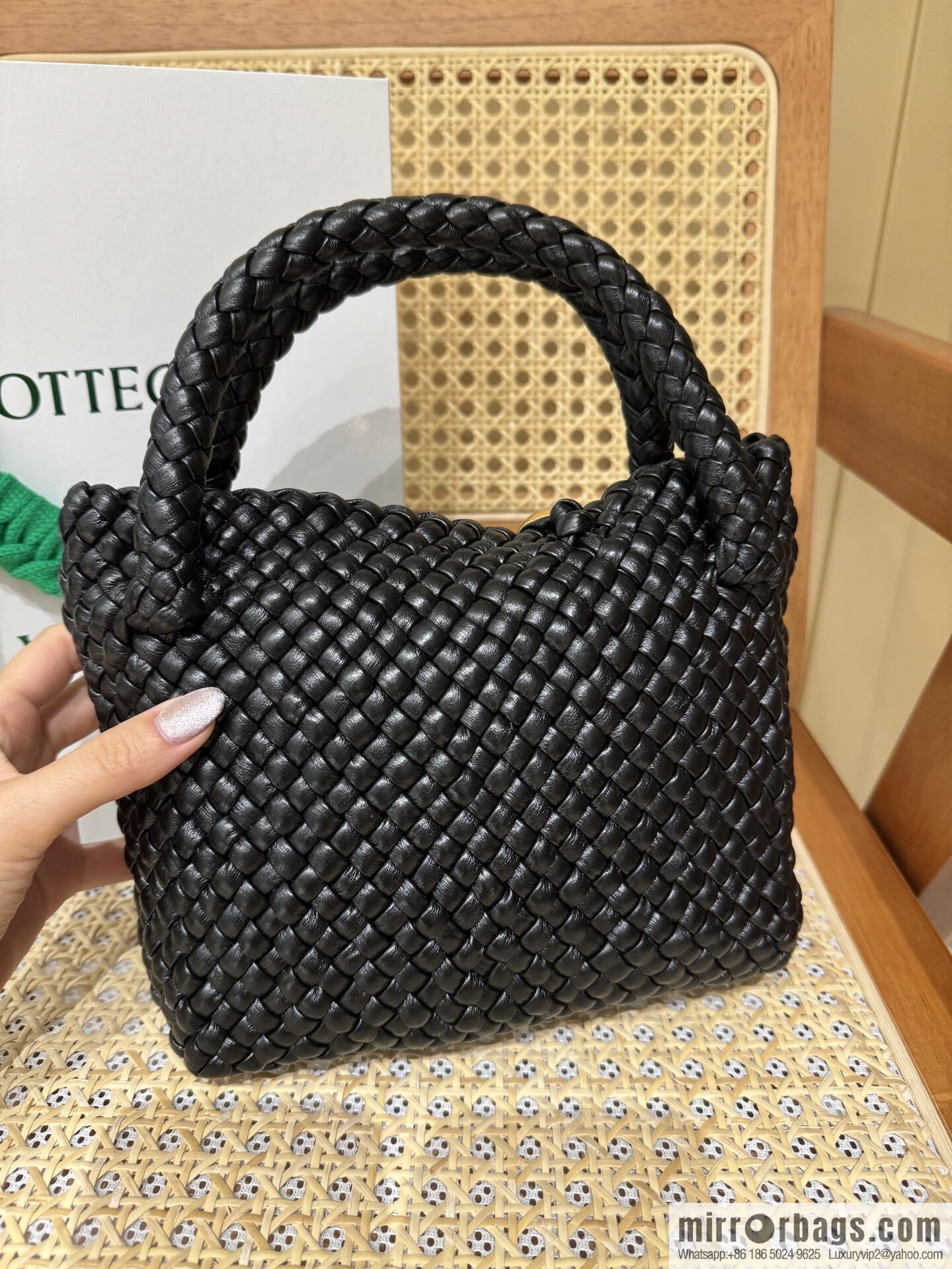 BV Small Tosca Crossbody Bag, Black 777575