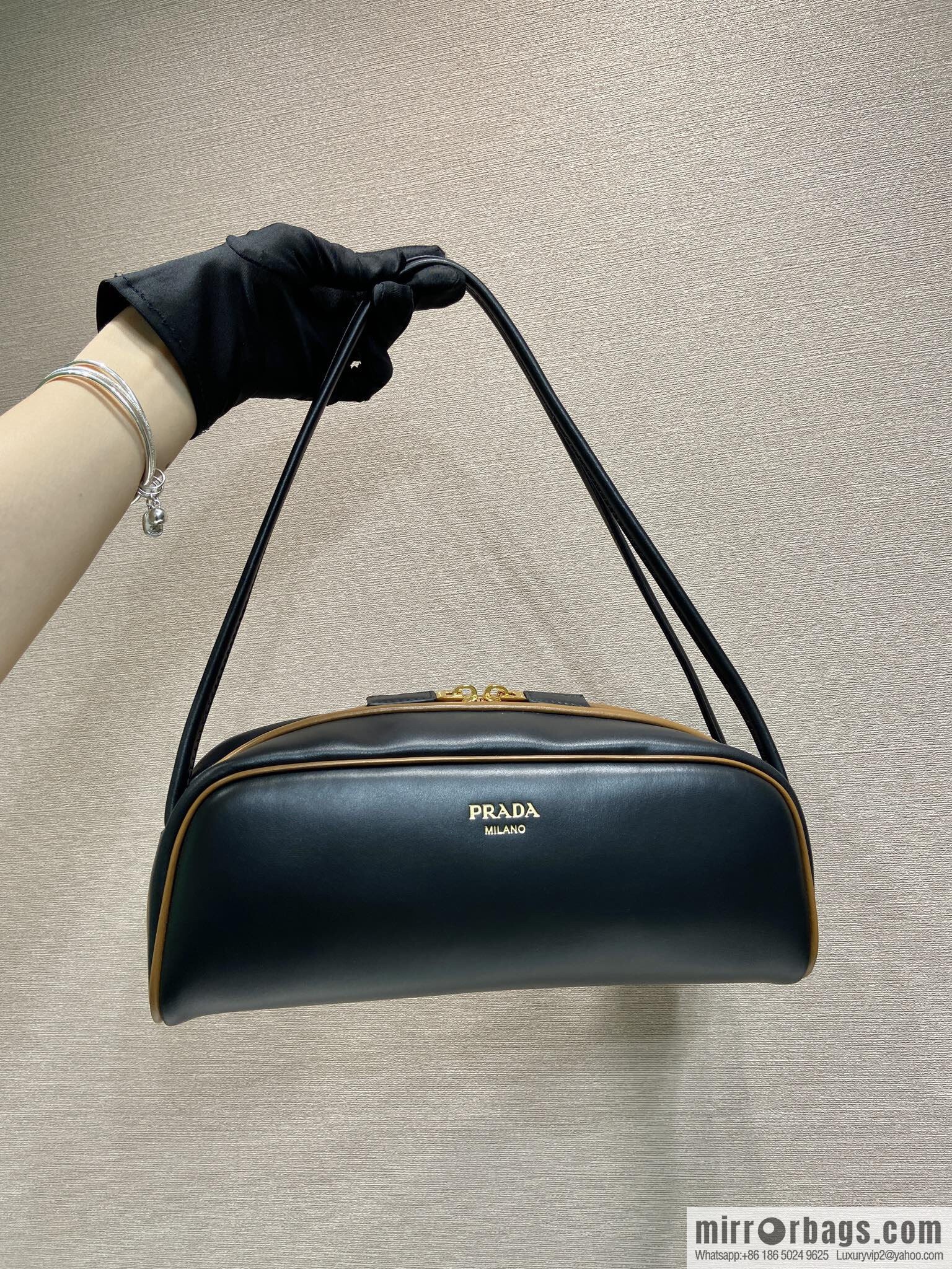 PRADA 🎉 new bowling 🎉 1BC249 🎉🎉 black