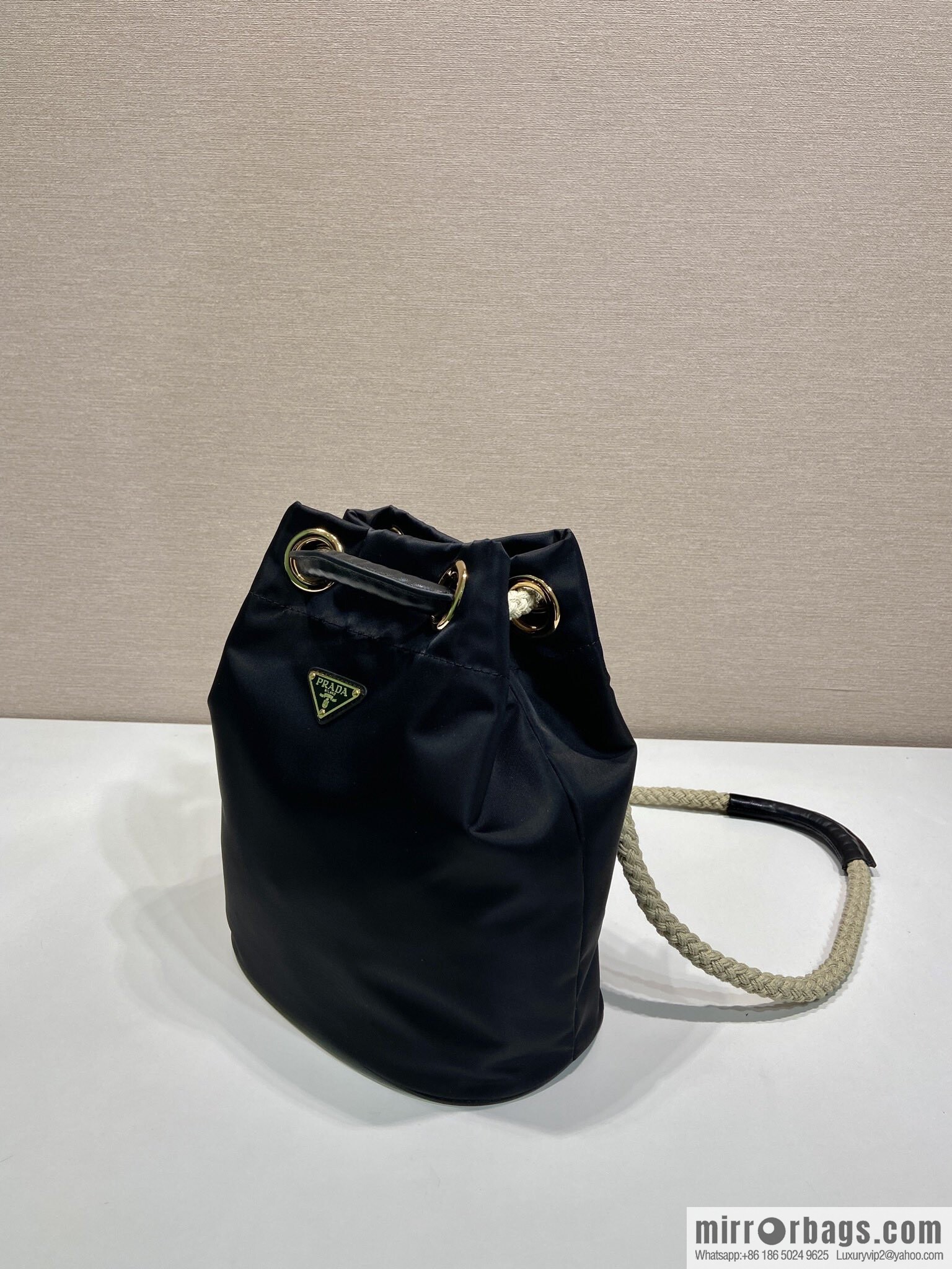 Prada new bucket bag 1BE082 catwalk model, black.