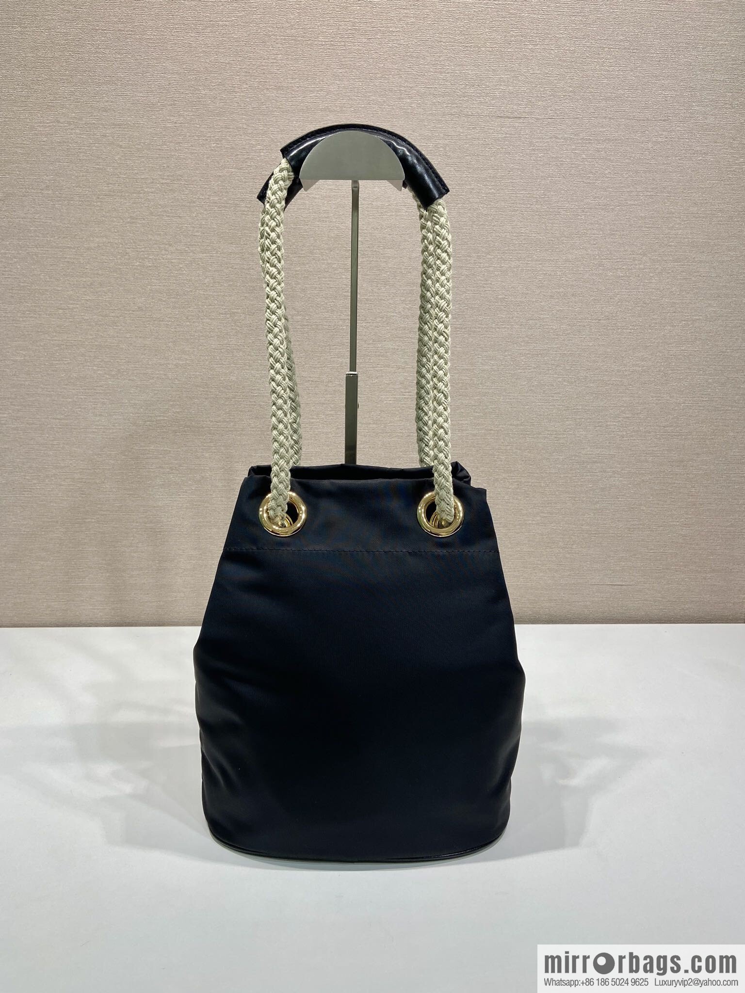 Prada new bucket bag 1BE082 catwalk model, black.