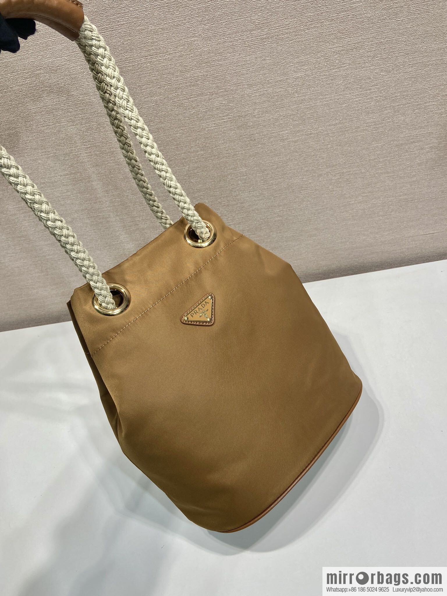 Prada new bucket bag 1BE082 catwalk model, brown.