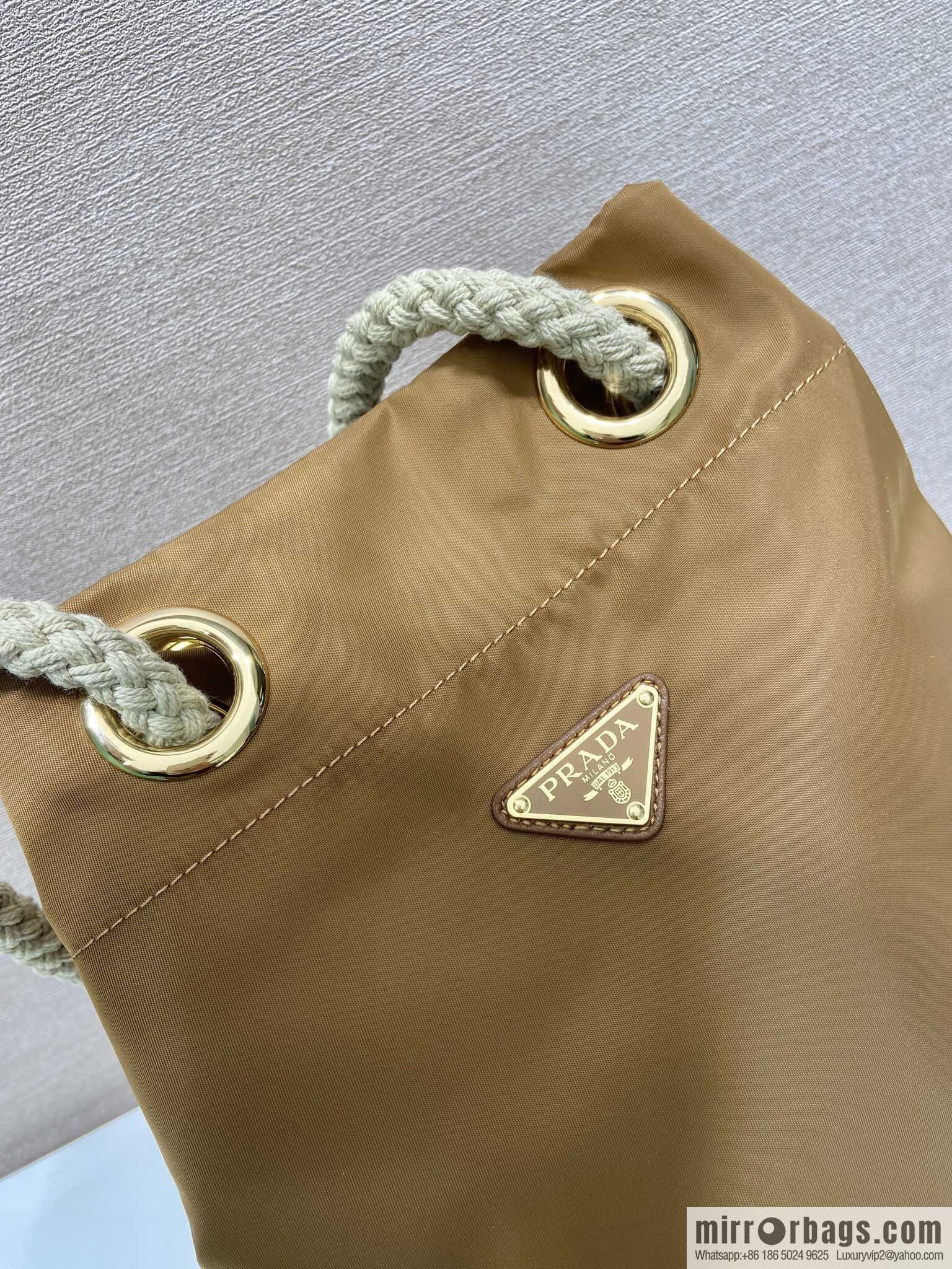 Prada new bucket bag 1BE082 catwalk model, brown.