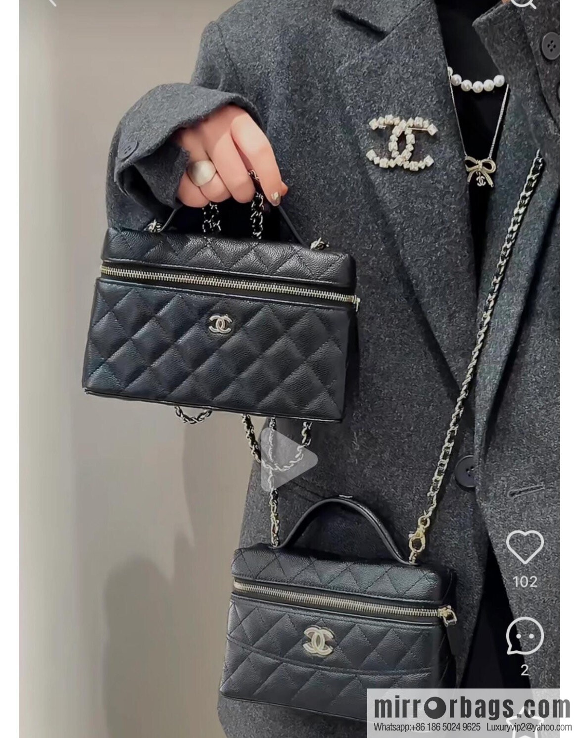 𝐂𝐡𝐚𝐧𝐞𝐥 𝟐𝟓𝐂 new lunch box bag, black gold, lychee cow AP4385