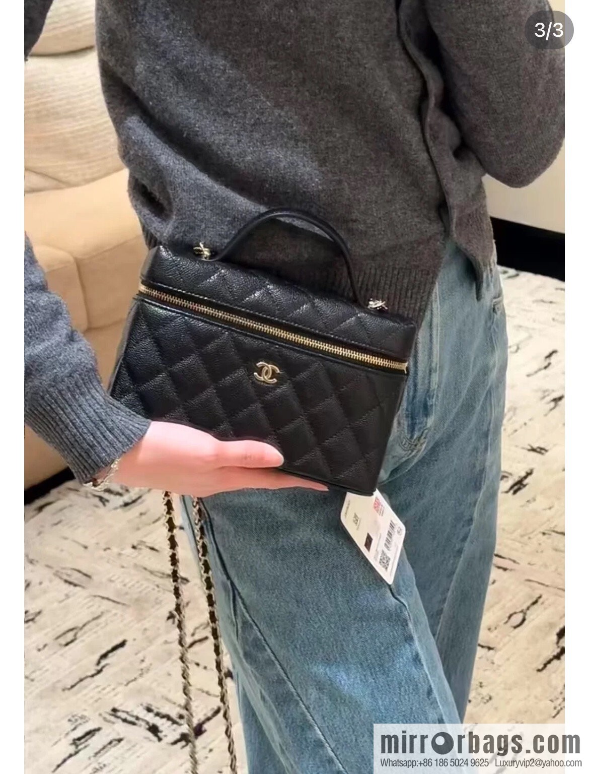𝐂𝐡𝐚𝐧𝐞𝐥 𝟐𝟓𝐂 new lunch box bag, black gold, lychee cow AP4385