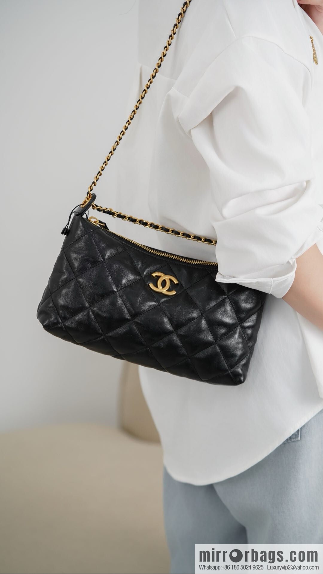 𝐂𝐡𝐚𝐧𝐞𝐥 𝟐𝟓𝐬 gold coin dumpling bag 🌟 small AS5528