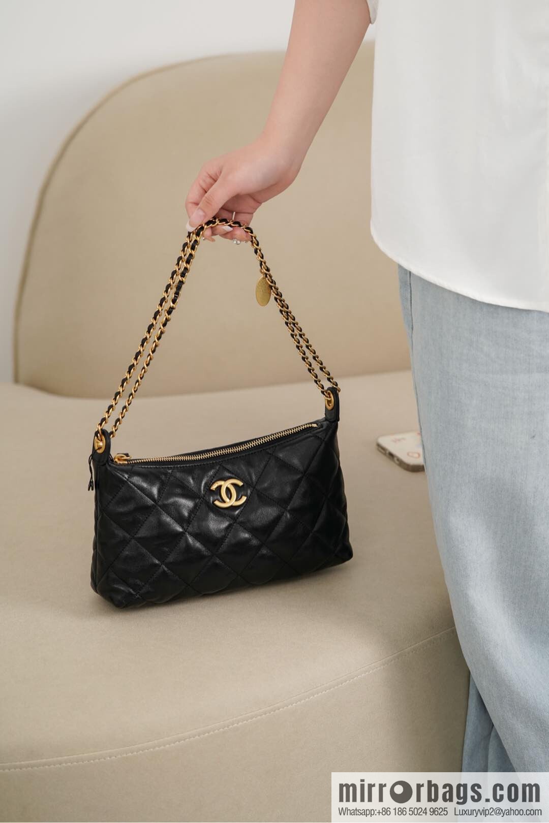 𝐂𝐡𝐚𝐧𝐞𝐥 𝟐𝟓𝐬 gold coin dumpling bag 🌟 small AS5528