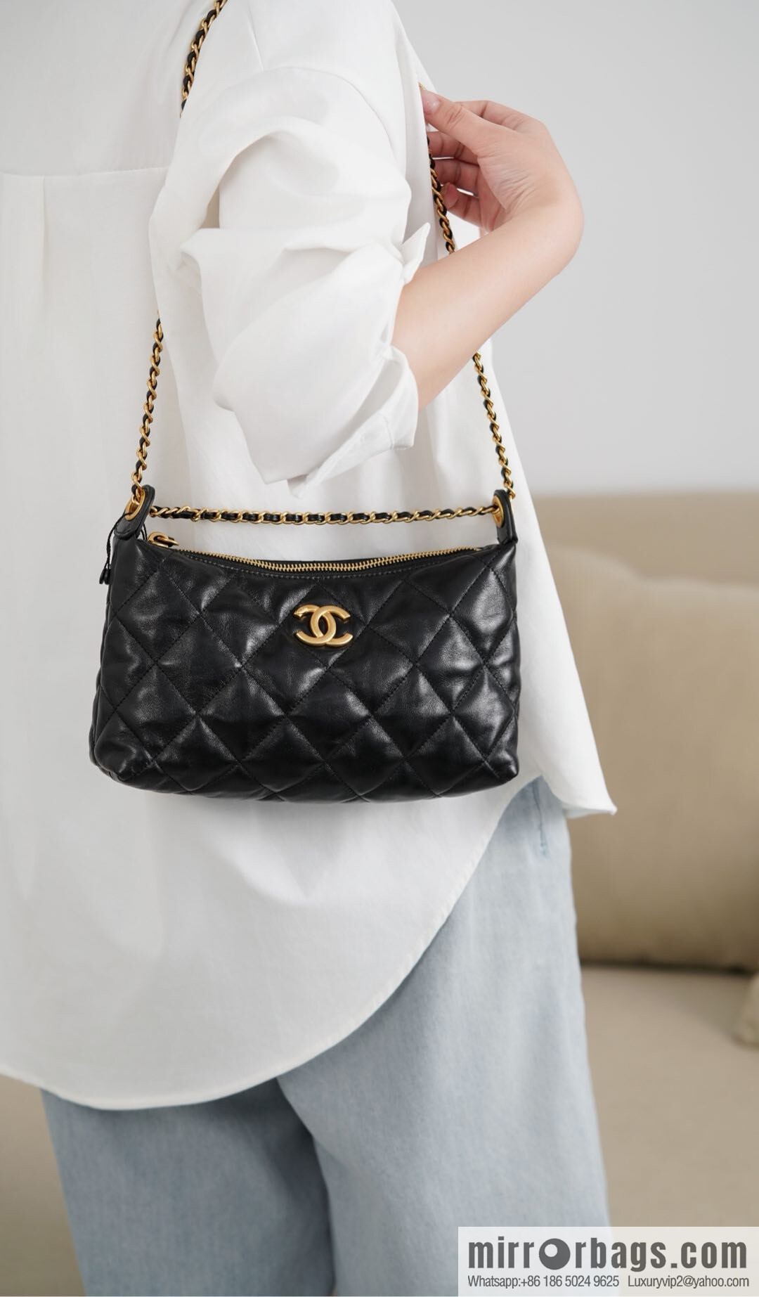 𝐂𝐡𝐚𝐧𝐞𝐥 𝟐𝟓𝐬 gold coin dumpling bag 🌟 small AS5528