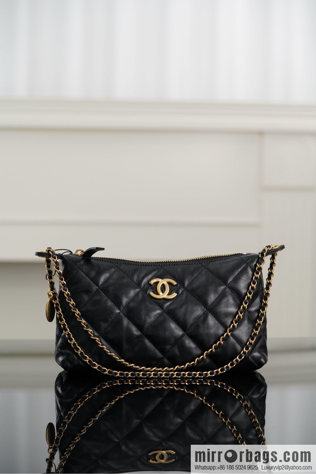 𝐂𝐡𝐚𝐧𝐞𝐥 𝟐𝟓𝐬 gold coin dumpling bag 🌟 small AS5528