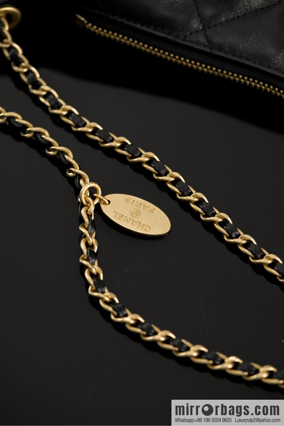 𝐂𝐡𝐚𝐧𝐞𝐥 𝟐𝟓𝐬 gold coin dumpling bag 🌟 small AS5528