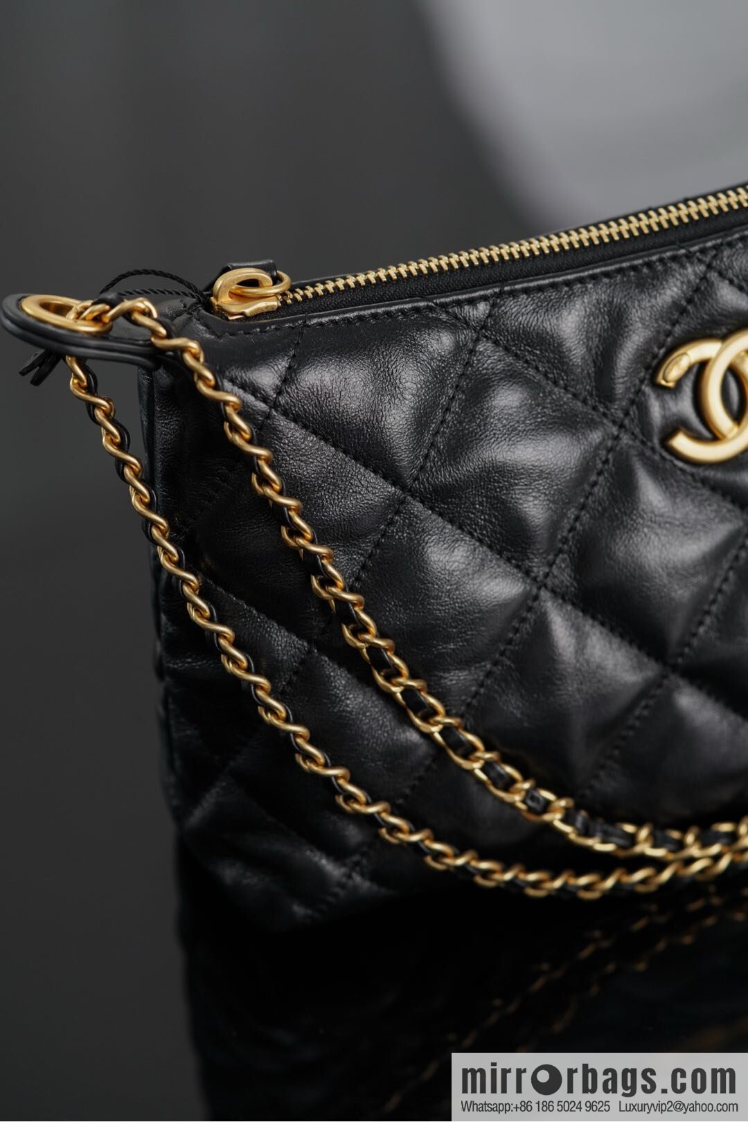 𝐂𝐡𝐚𝐧𝐞𝐥 𝟐𝟓𝐬 gold coin dumpling bag 🌟 small AS5528