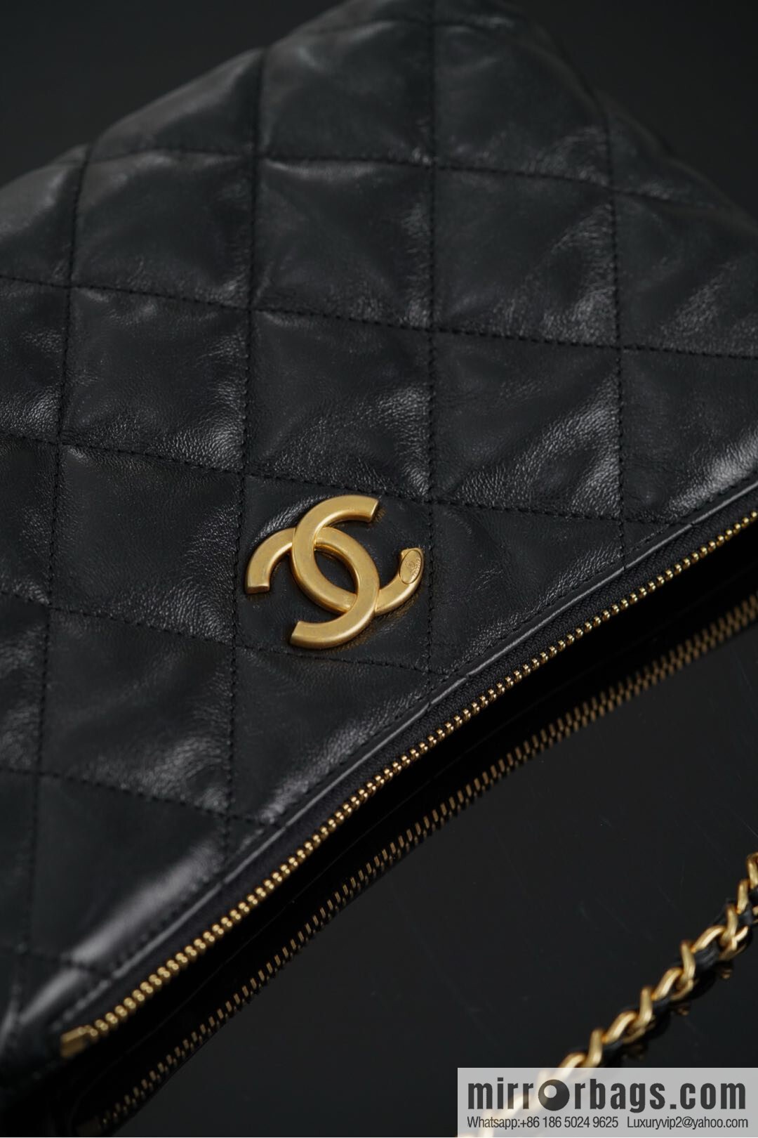 𝐂𝐡𝐚𝐧𝐞𝐥 𝟐𝟓𝐬 gold coin dumpling bag 🌟 small AS5528