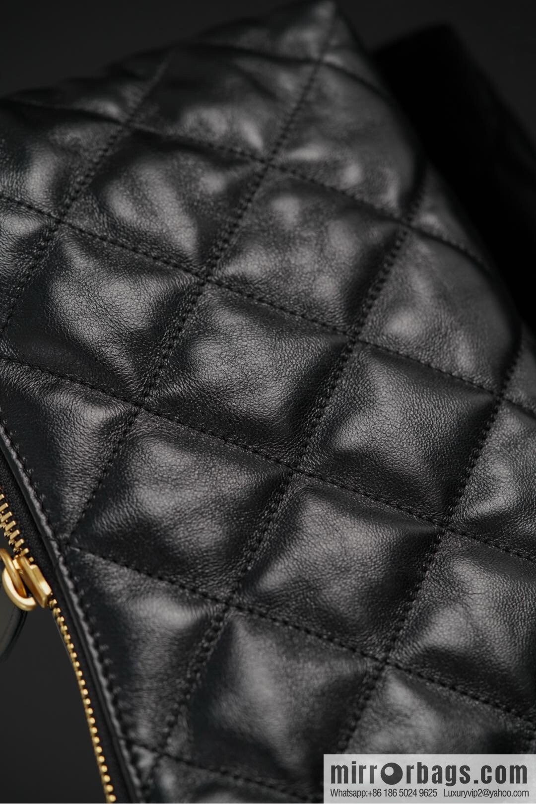 𝐂𝐡𝐚𝐧𝐞𝐥 𝟐𝟓𝐬 gold coin dumpling bag 🌟 small AS5528
