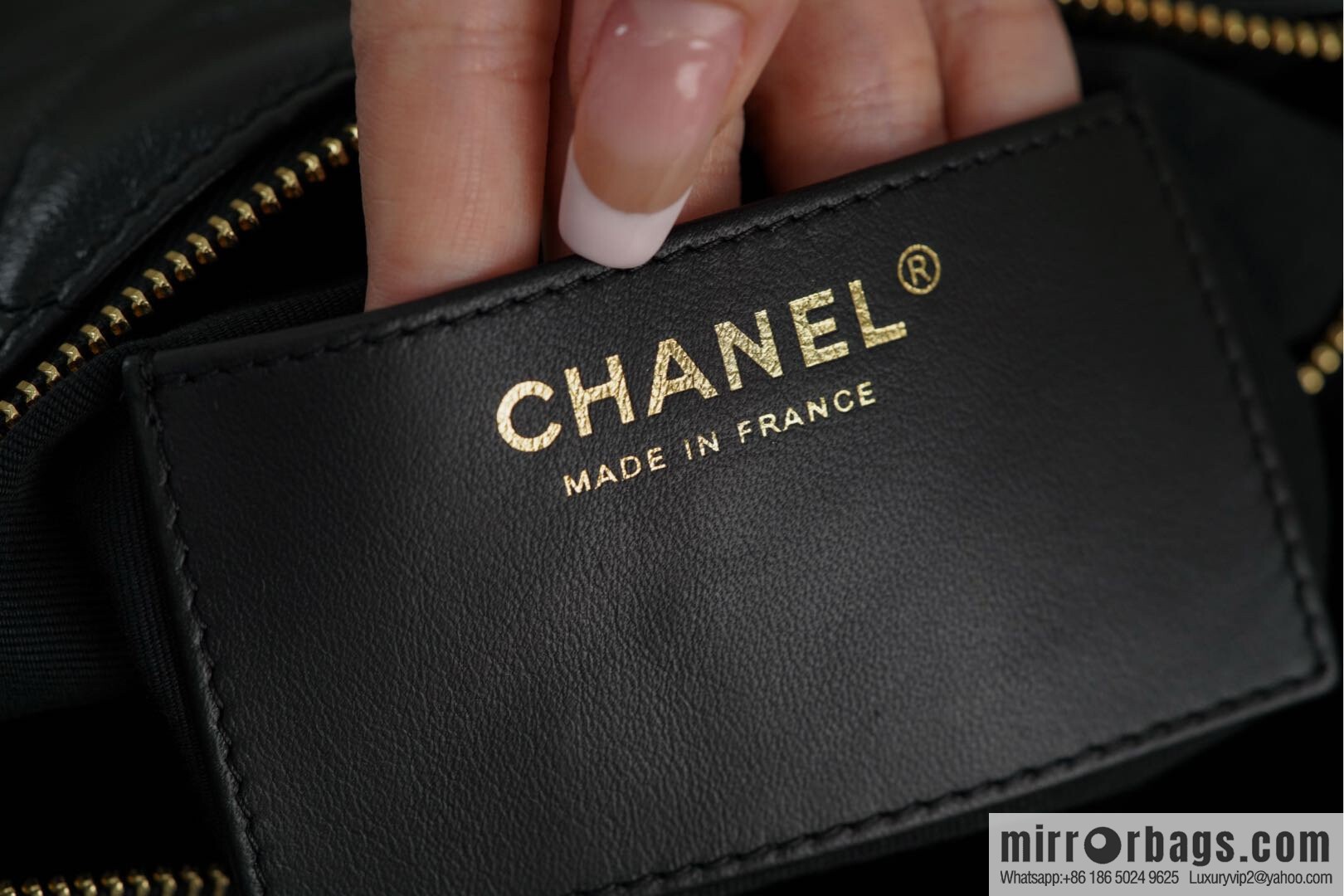 𝐂𝐡𝐚𝐧𝐞𝐥 𝟐𝟓𝐬 gold coin dumpling bag 🌟 small AS5528
