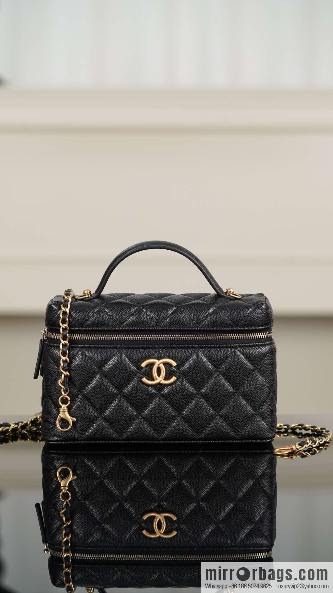 𝐂𝐡𝐚𝐧𝐞𝐥 𝟐𝟓𝐏 new lunch box bag, black gold, lychee cow AP4385