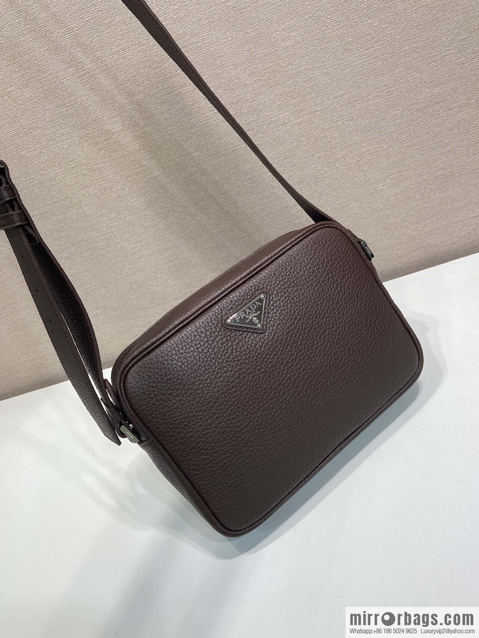 PRADA 🎉 new box bag 🎉 2VH189 🎉🎉 coffee color