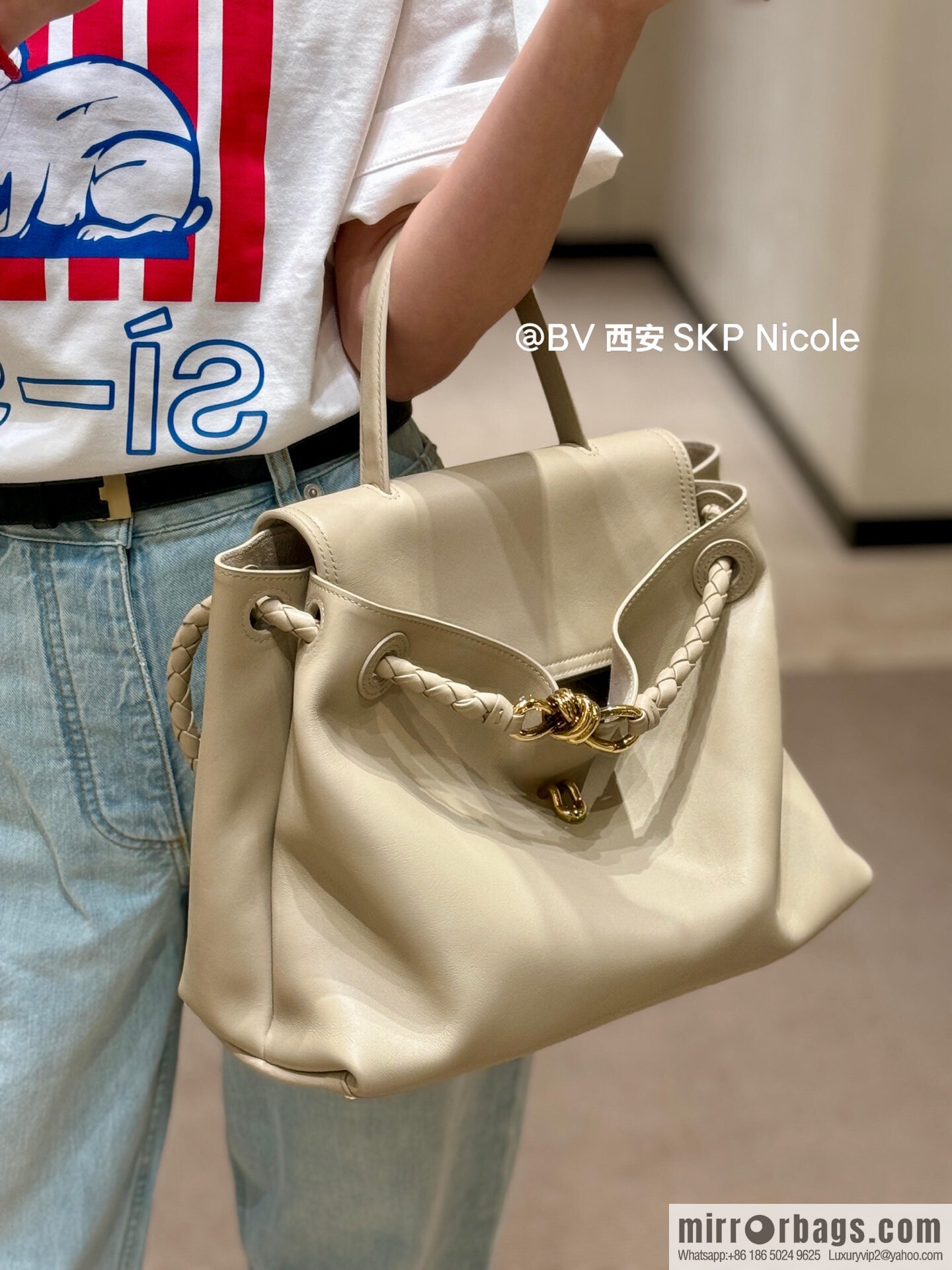 BV Ciao Ciao Handbag 817231 Hazel