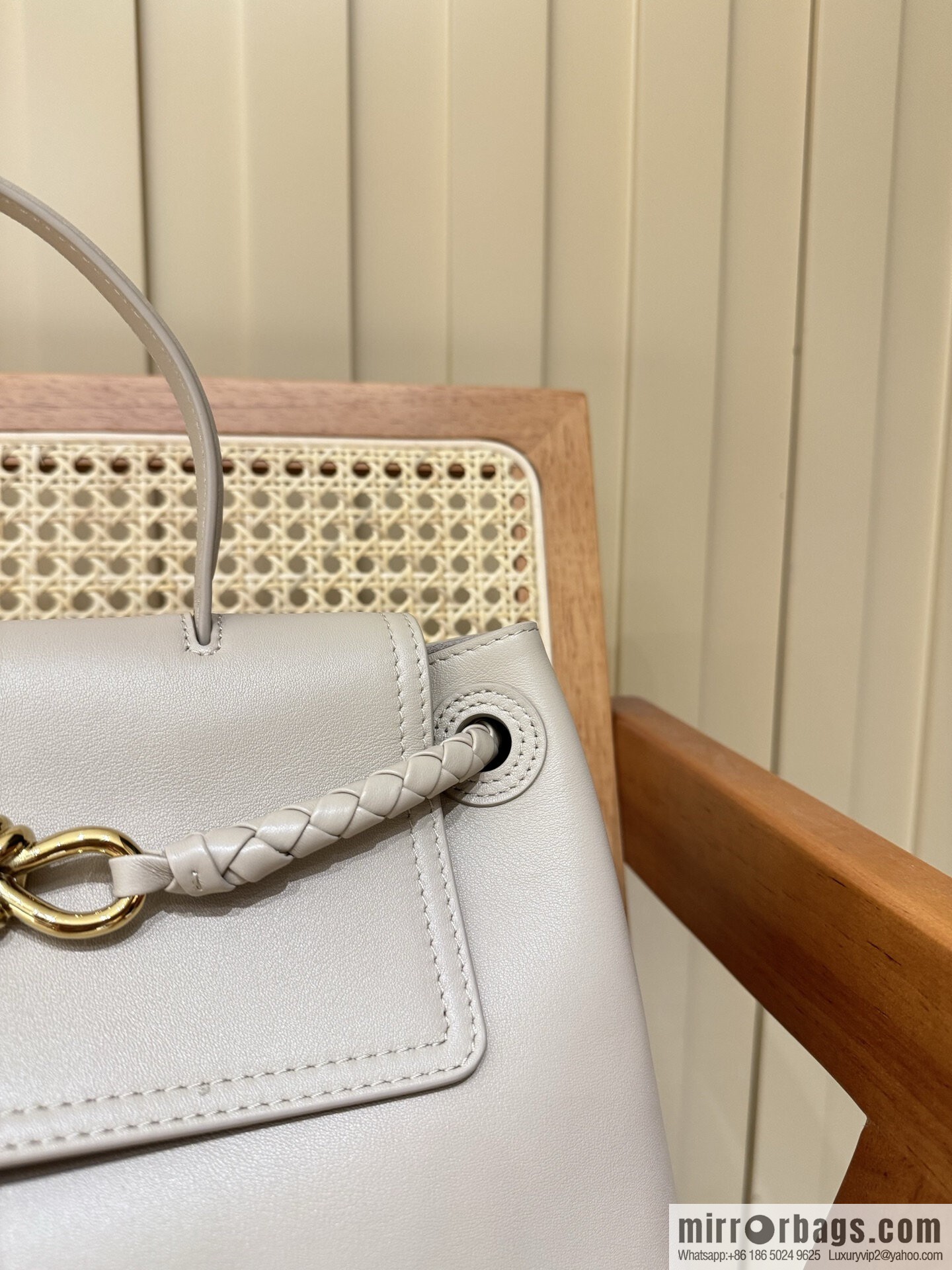 BV Ciao Ciao Handbag 817231 Hazel