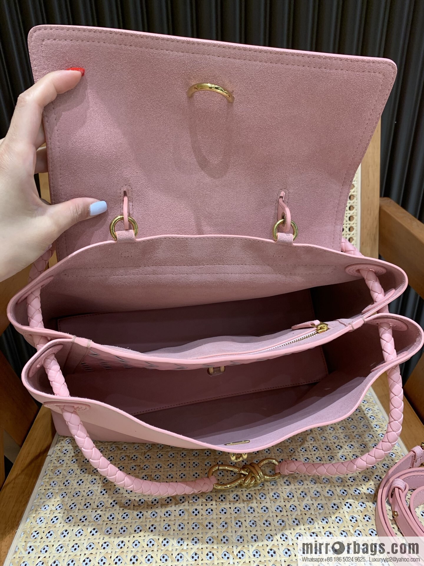 BV Ciao Ciao Handbag 817231 Rose Powder