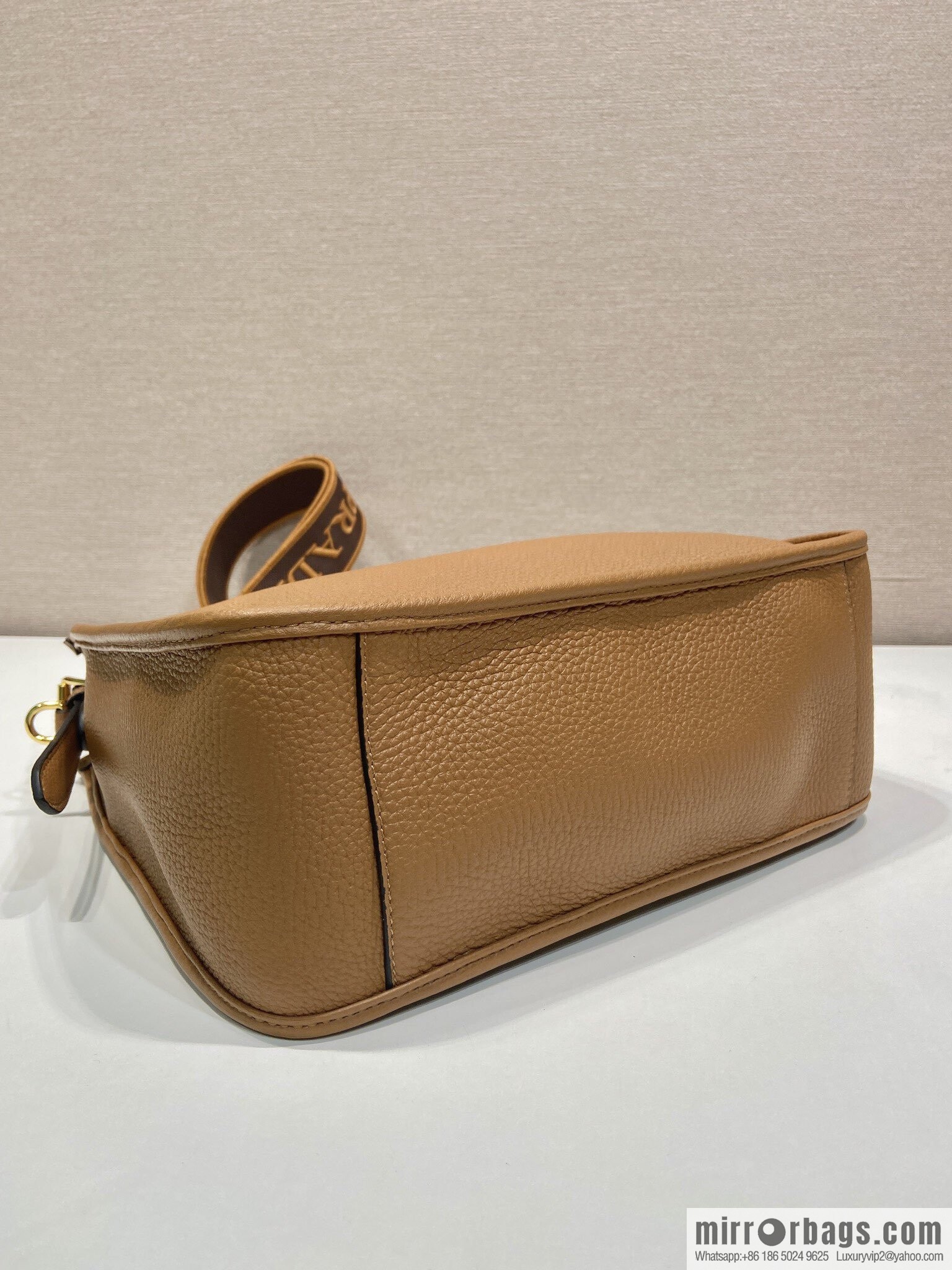 PRADA 👏 new fabric oblique span bag 👏 1BC073-1/large tote bag, caramel color