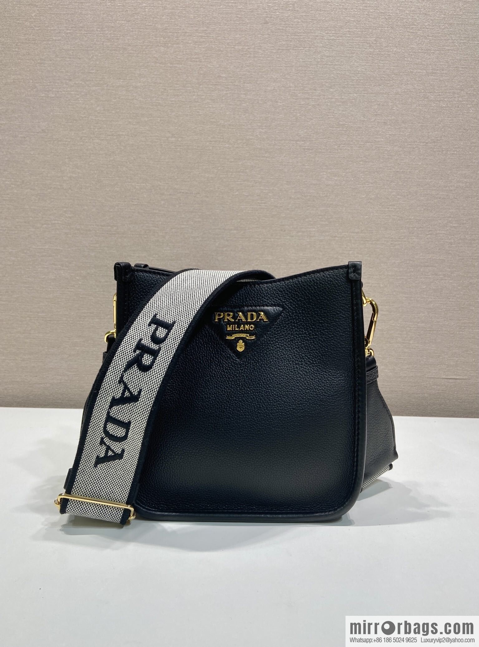 PRADA 👏 new shoulder strap bag 👏 1BH191-1/tote bag, black