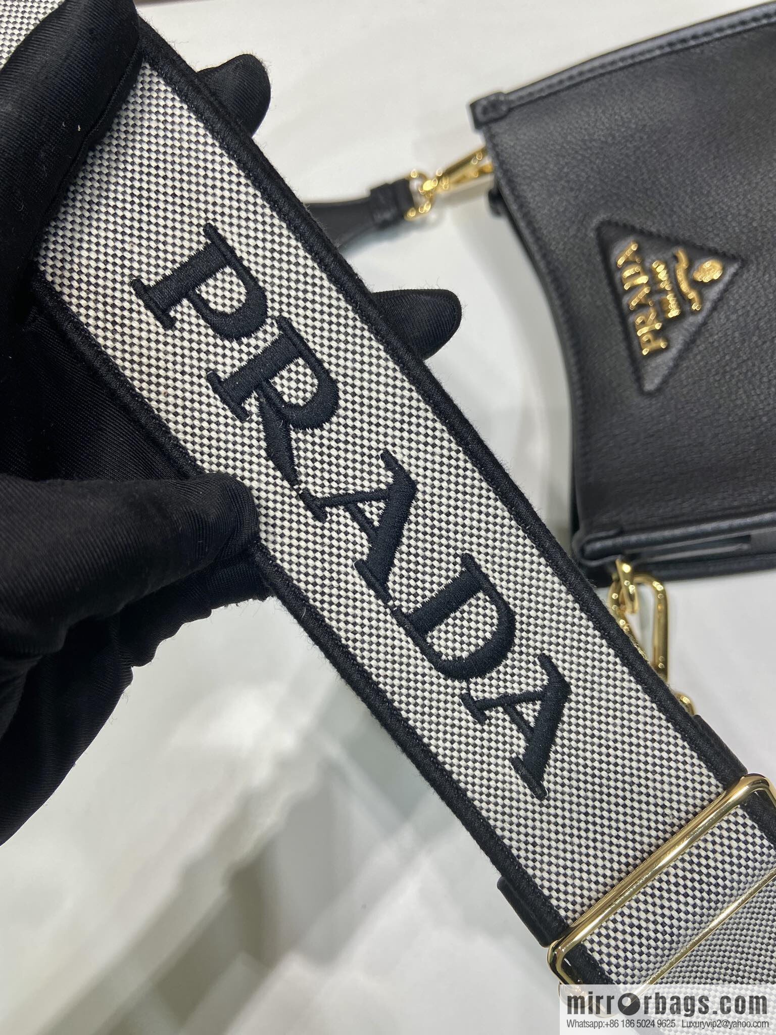 PRADA 👏 new shoulder strap bag 👏 1BH191-1/tote bag, black