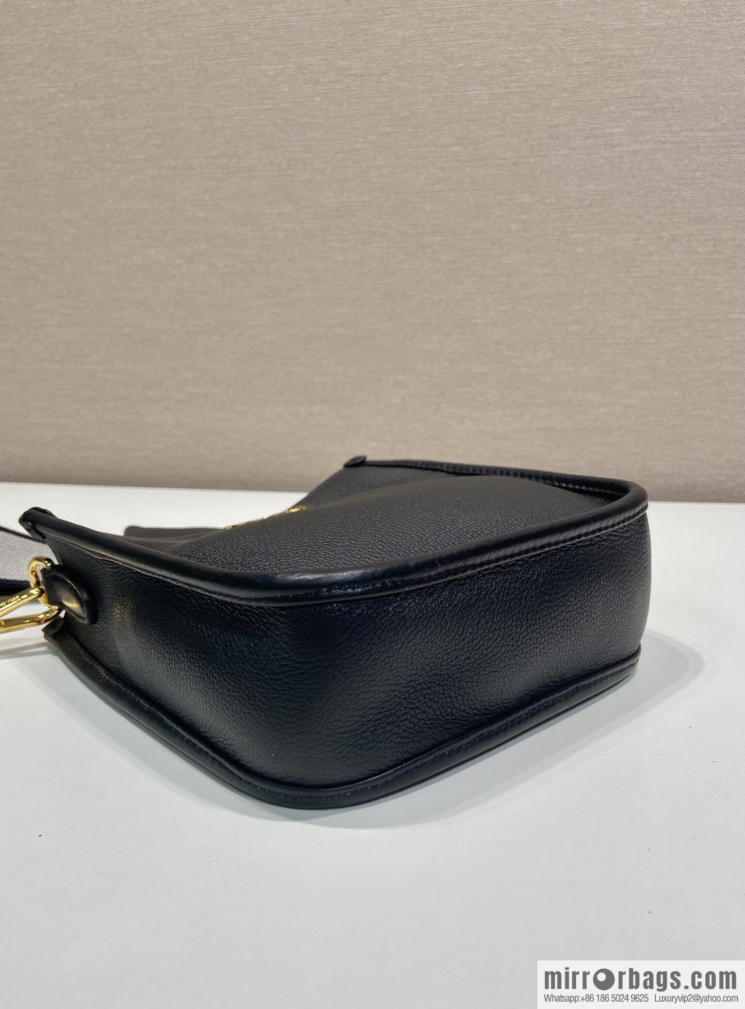 PRADA 👏 new shoulder strap bag 👏 1BH191-1/tote bag, black