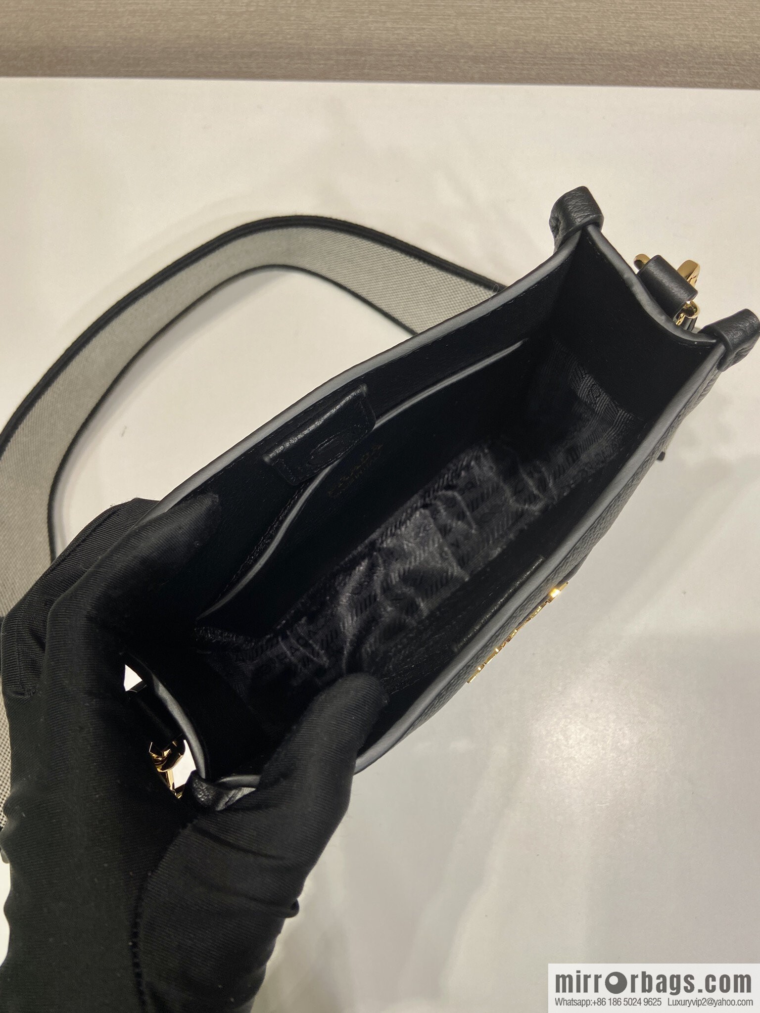PRADA 👏 new shoulder strap bag 👏 1BH191-1/tote bag, black