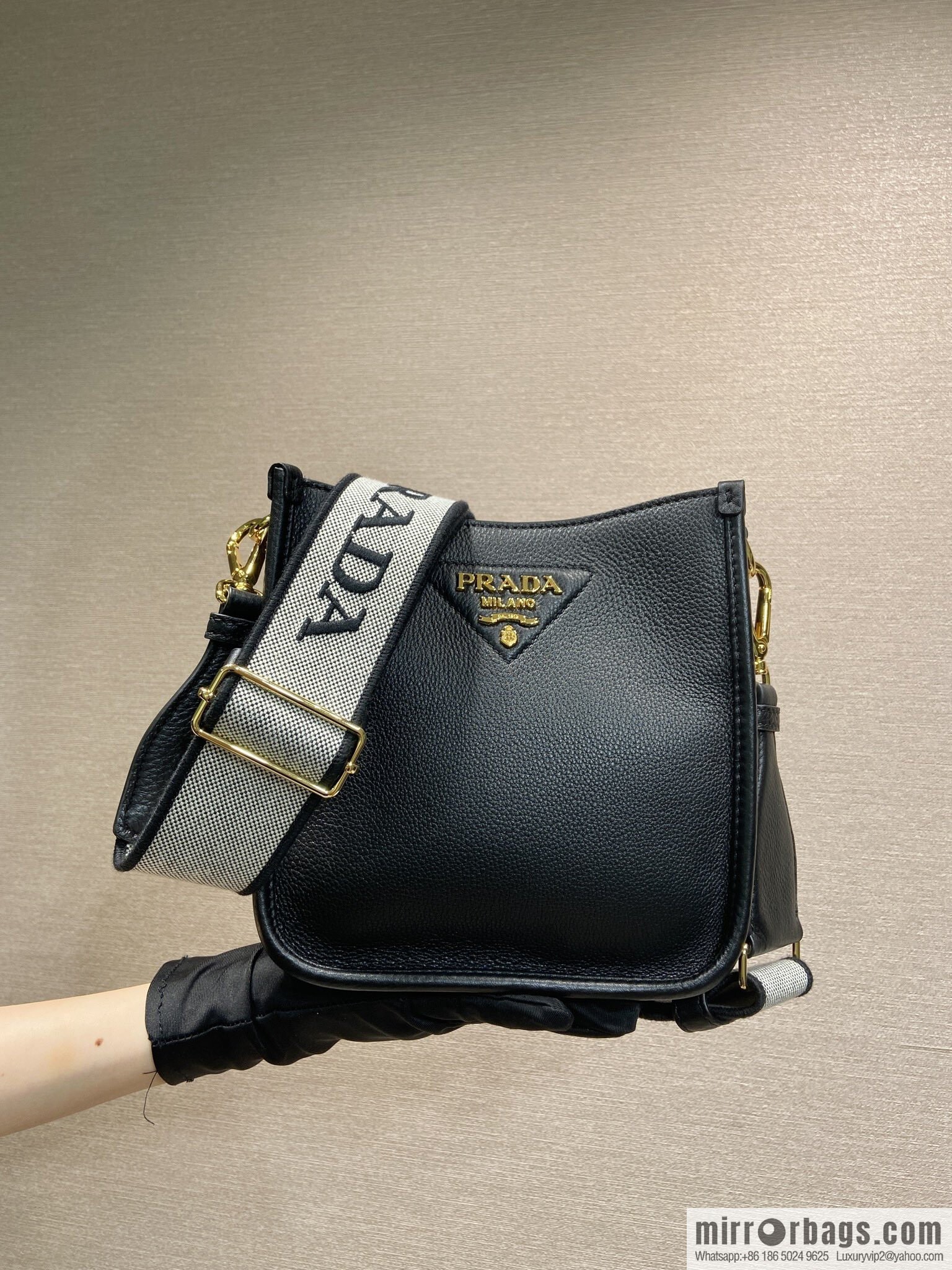 PRADA 👏 new shoulder strap bag 👏 1BH191-1/tote bag, black