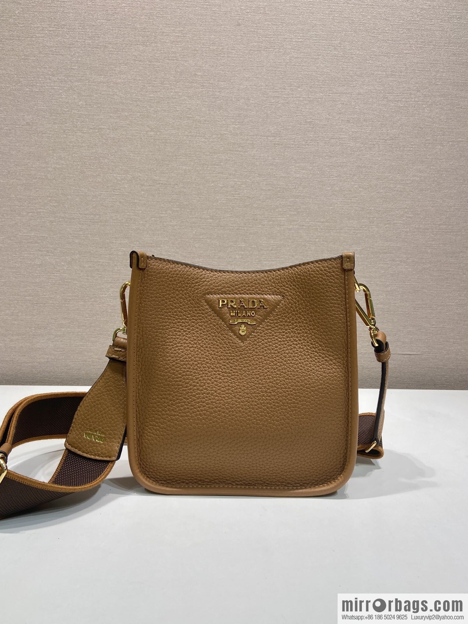 PRADA 👏 new shoulder strap bag 👏 1BH191-1/tote bag, caramel color