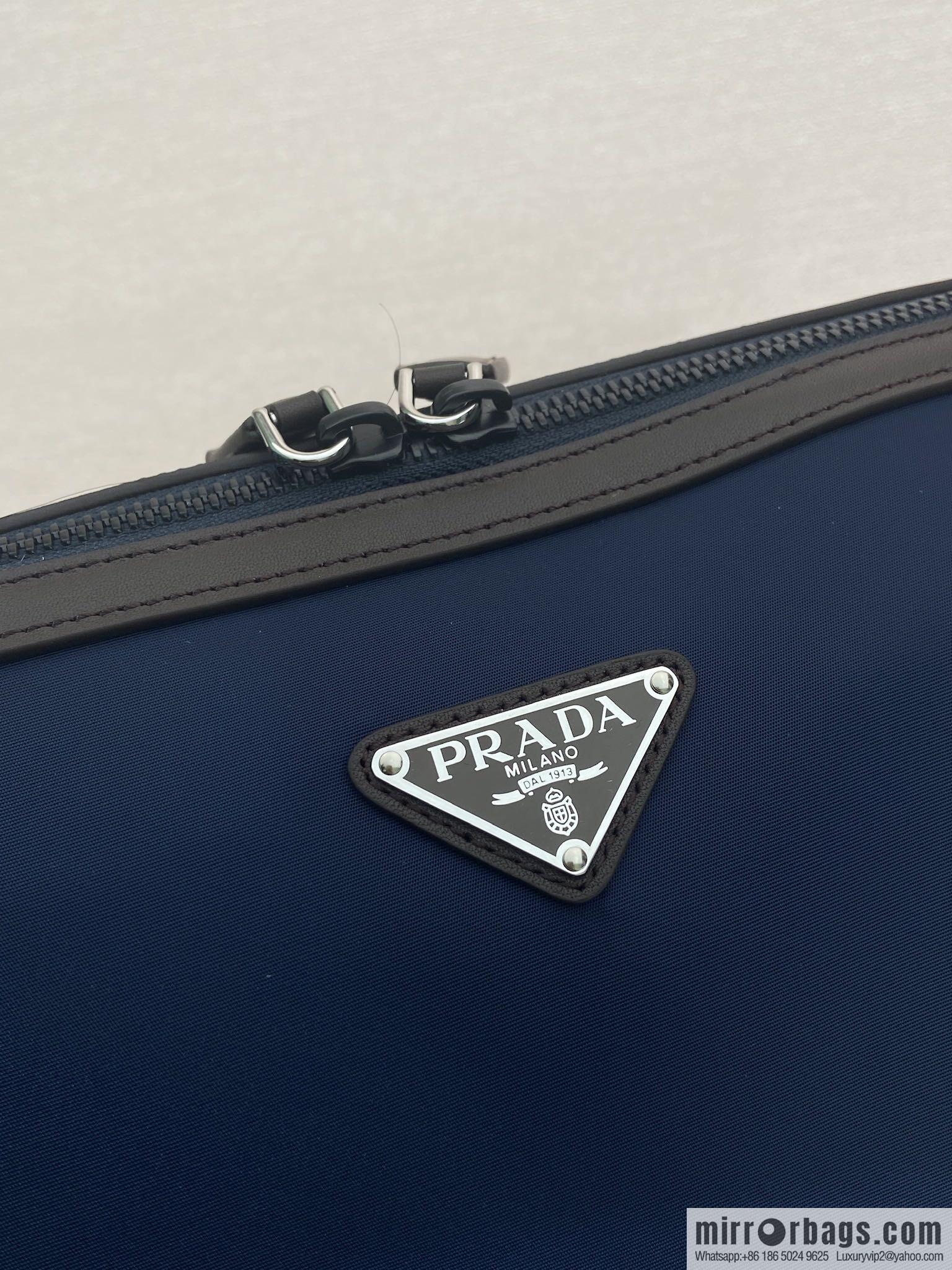 PRADA 🎉 new mailman bag 🎉 2VH180 new 🎉🎉 blue