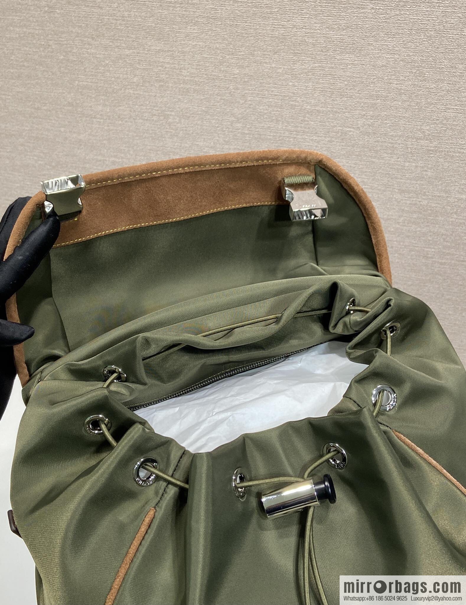 PRADA 🎉 new shoulder strap 🎉 2VZ135 new color 🎉🎉 army green