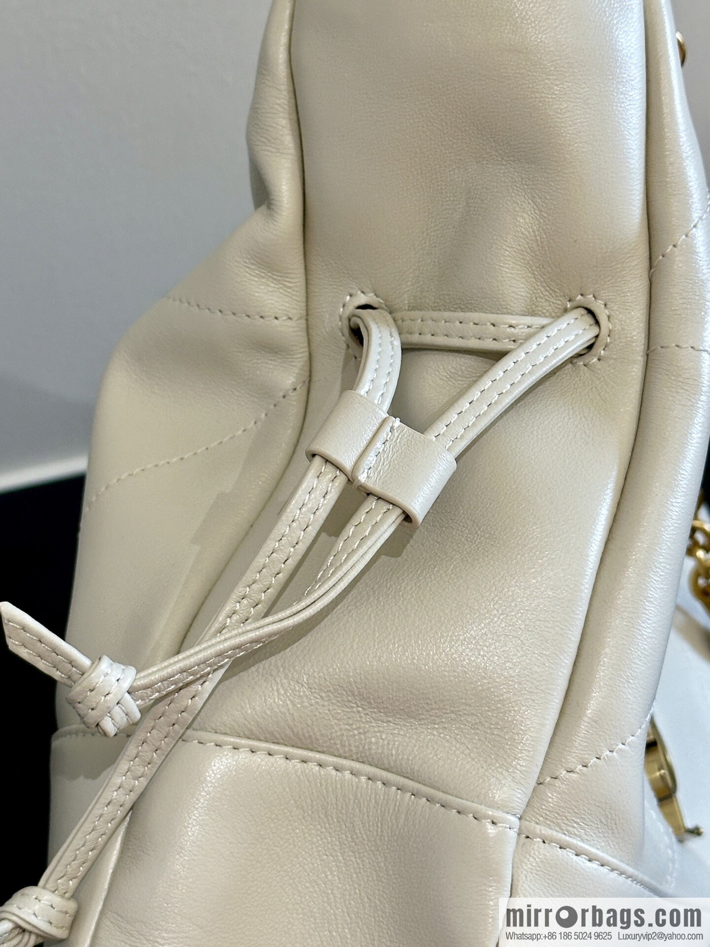 YSL 𝗝𝗮𝗺𝗶𝗲 𝟰.𝟯 small 𝗣𝗢𝗖𝗛𝗢𝗡_ lucky bag bucket bag 833948 white