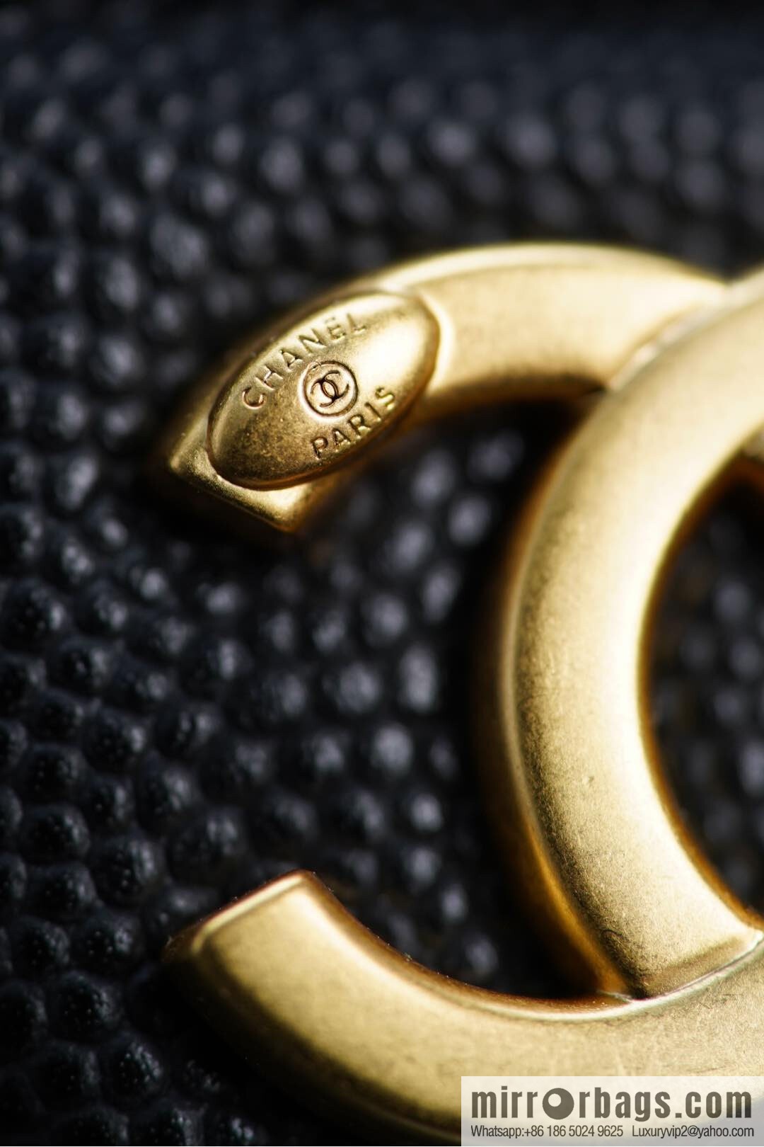 ππ‘ππ§ππ₯ πππ¬ π‘π¨ππ¨ πππ Drawstring Bucket Bag, Black Gold Caviar, Large βοΈ AS5311