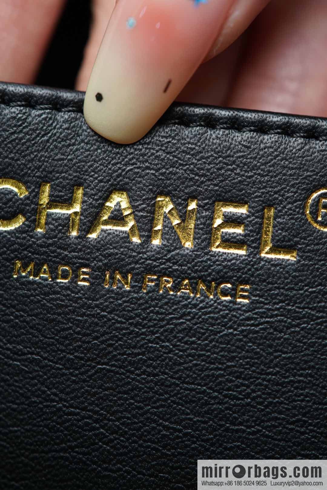 ππ‘ππ§ππ₯ πππ¬ π‘π¨ππ¨ πππ Drawstring Bucket Bag, Black Gold Caviar, Large βοΈ AS5311