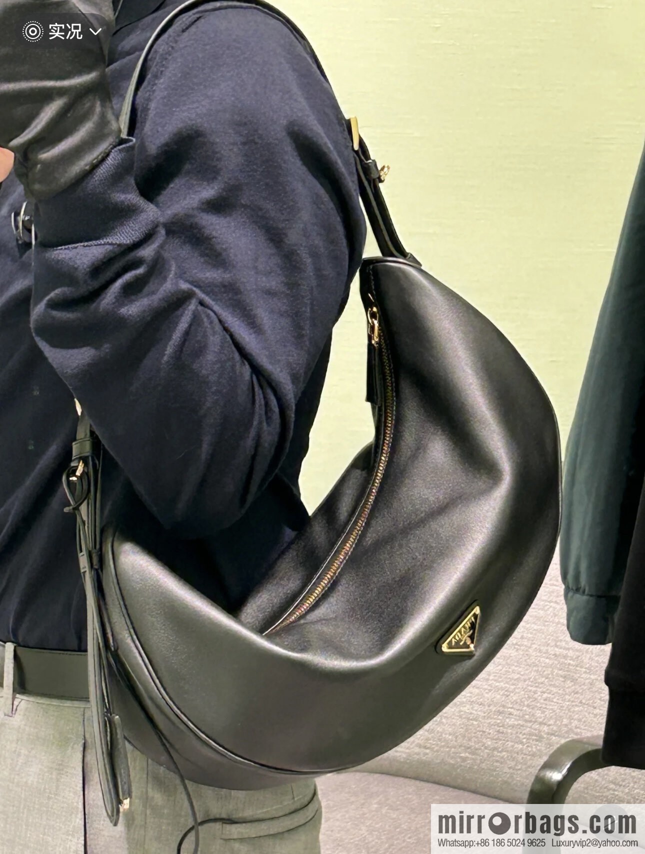 PRADA 🎉 New 🎉 1BC255 Underarm Bag 🎉🎉 Black