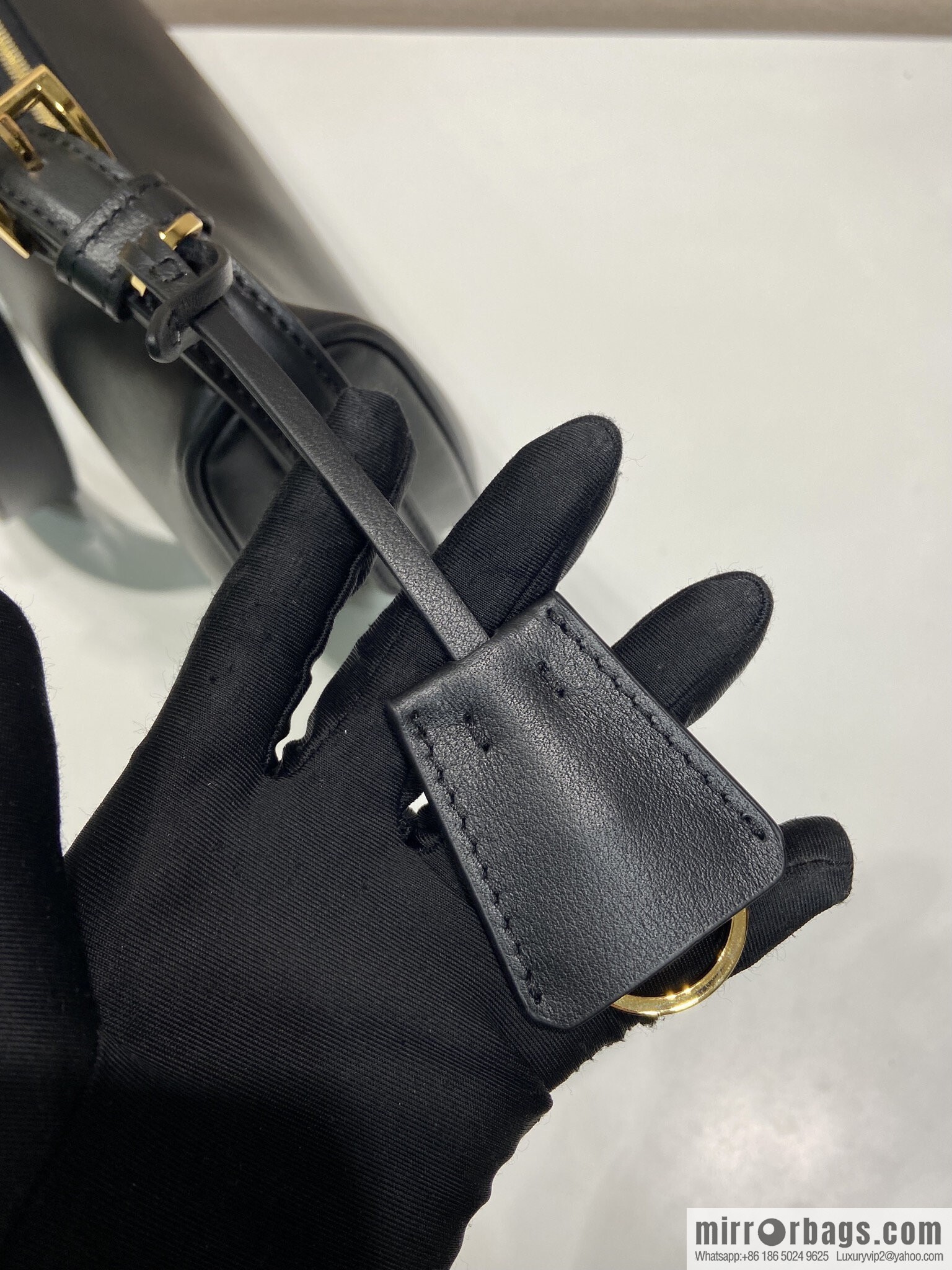 PRADA 🎉 New 🎉 1BC255 Underarm Bag 🎉🎉 Black