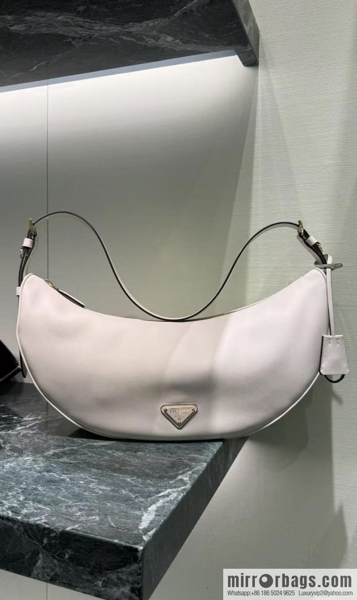 PRADA 🎉 new 🎉 1BC255 armpit bag 🎉🎉 white