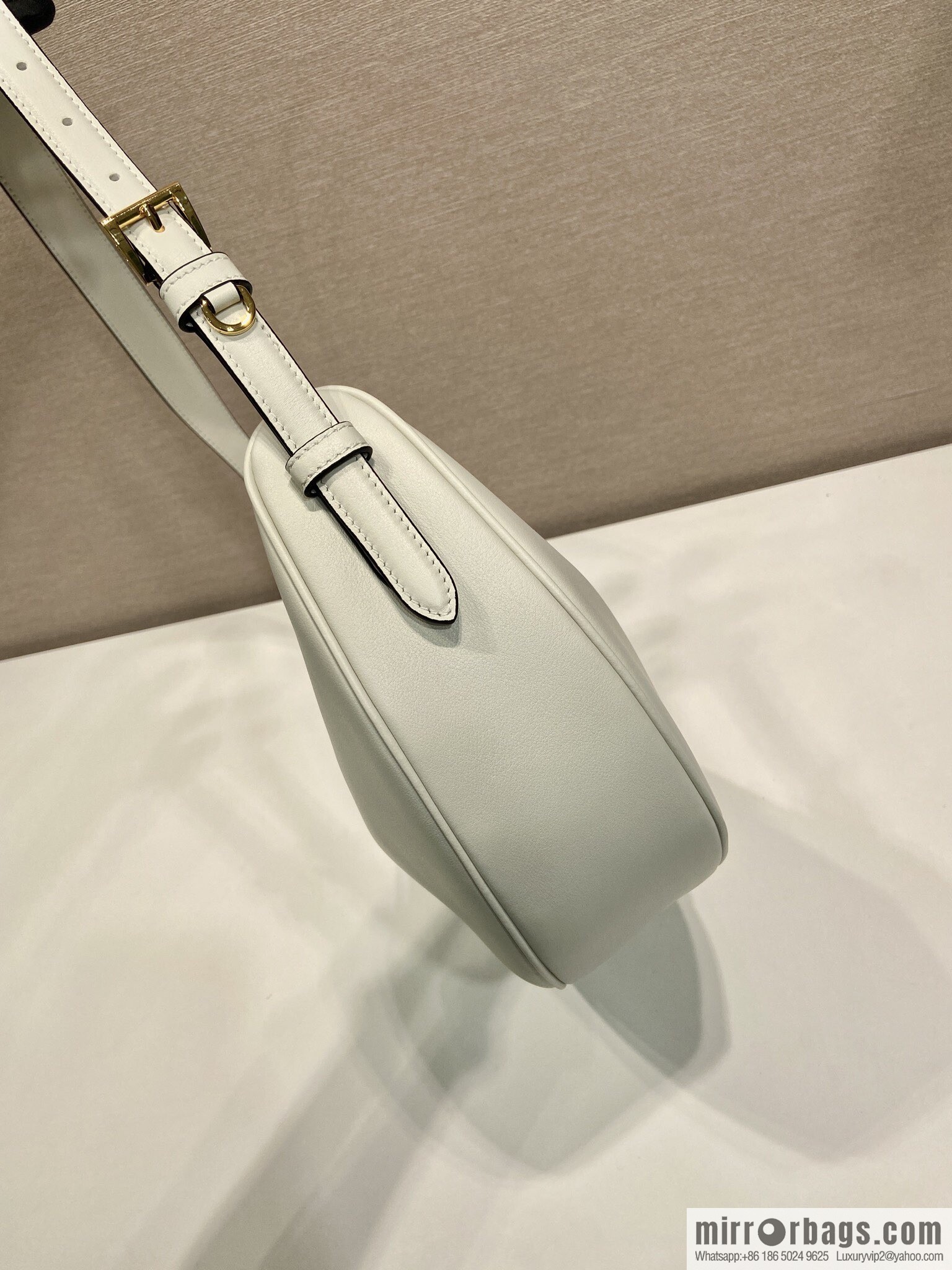 PRADA 🎉 new 🎉 1BC255 armpit bag 🎉🎉 white