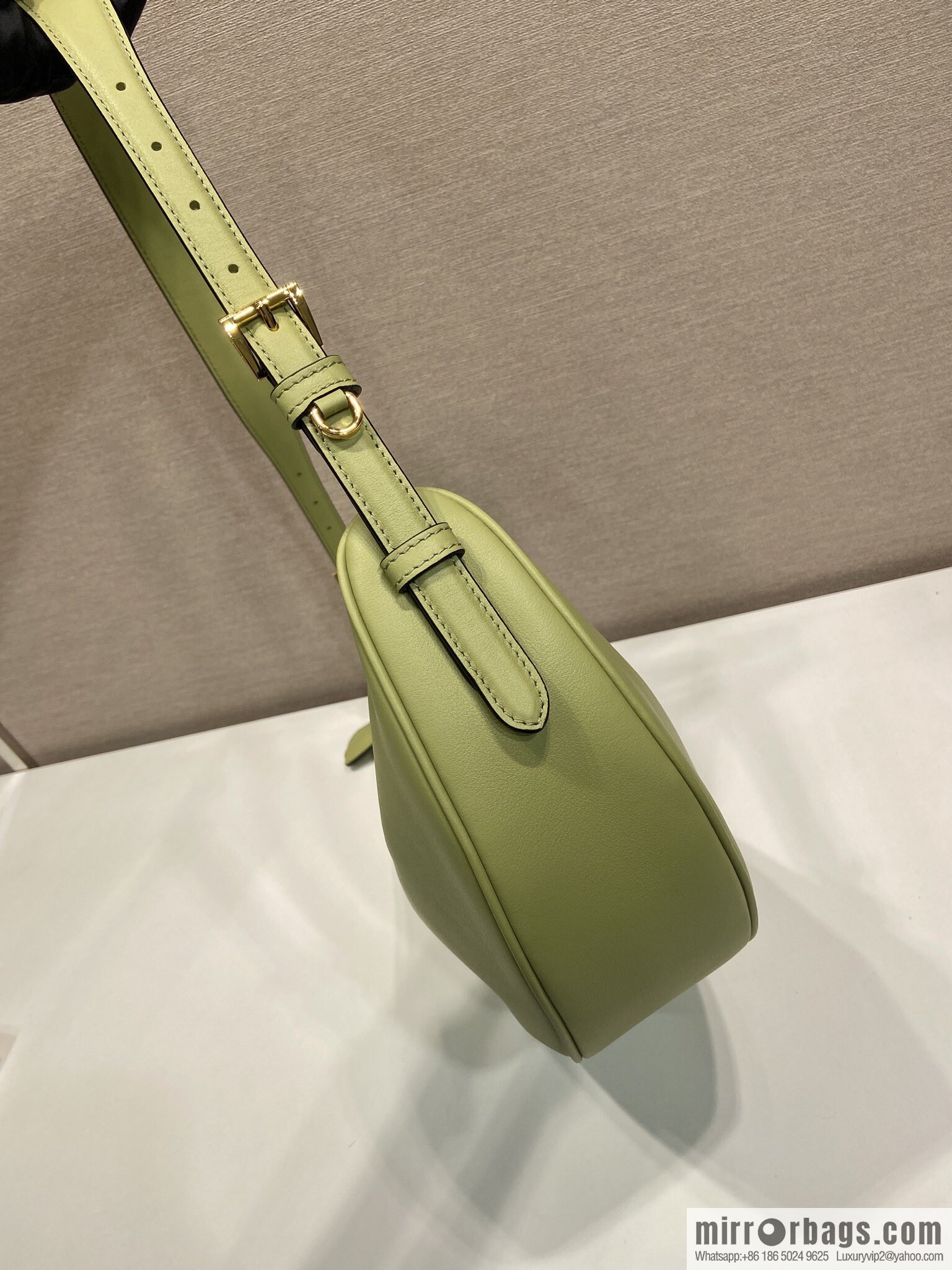 PRADA 🎉 new 🎉 1BC255 armpit bag 🎉🎉 avocado green
