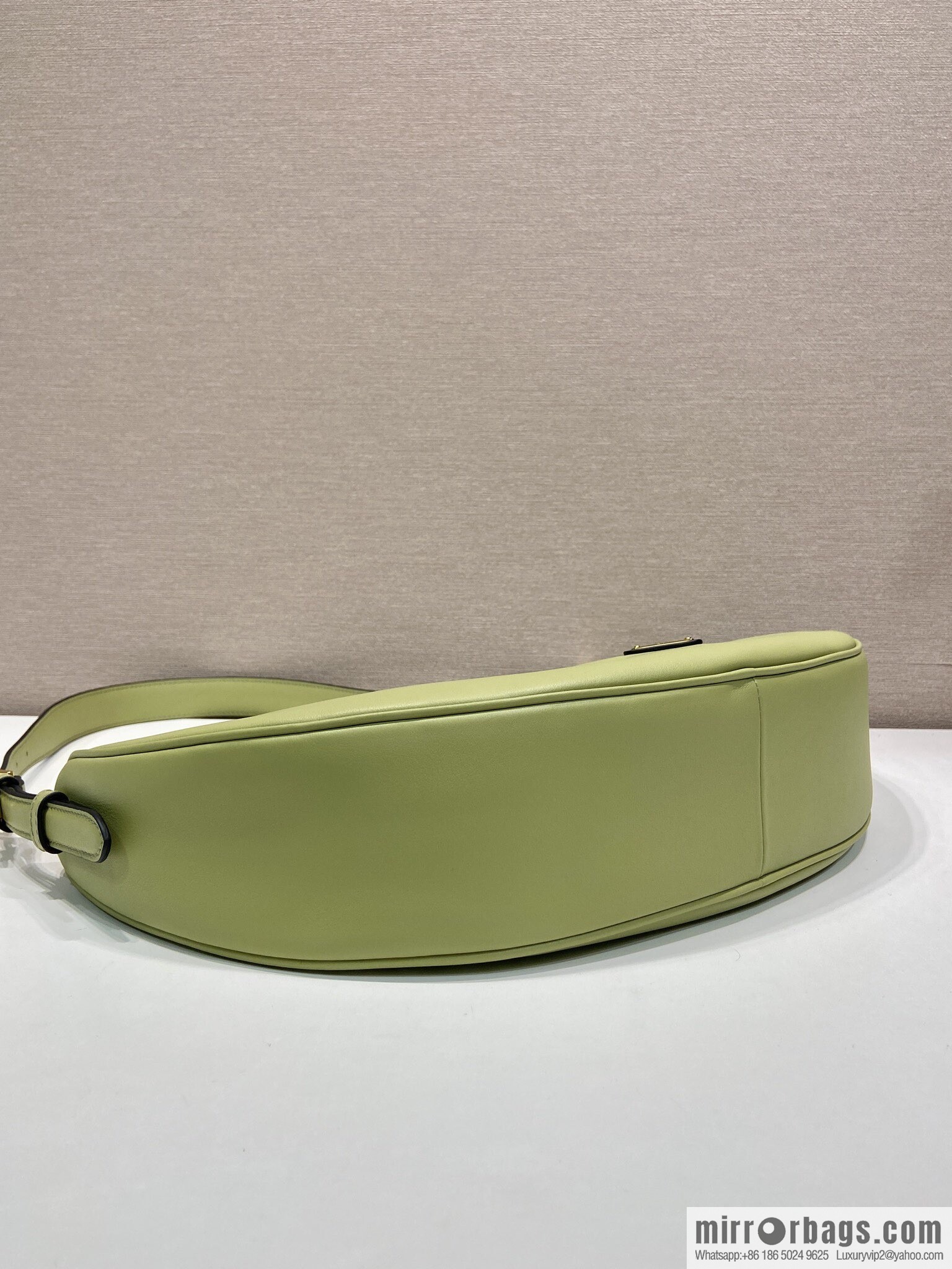 PRADA 🎉 new 🎉 1BC255 armpit bag 🎉🎉 avocado green