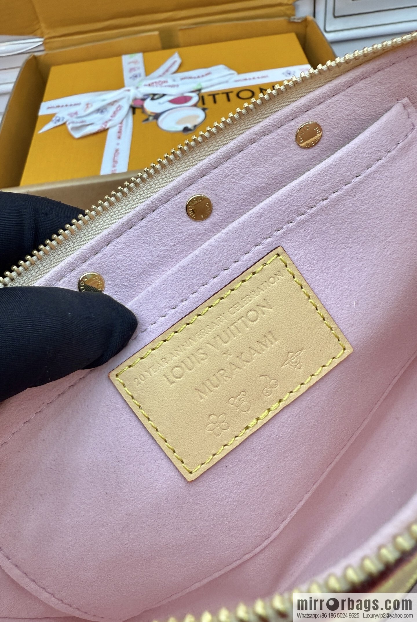 LV M13666 LV x TM Pochette Accessoires