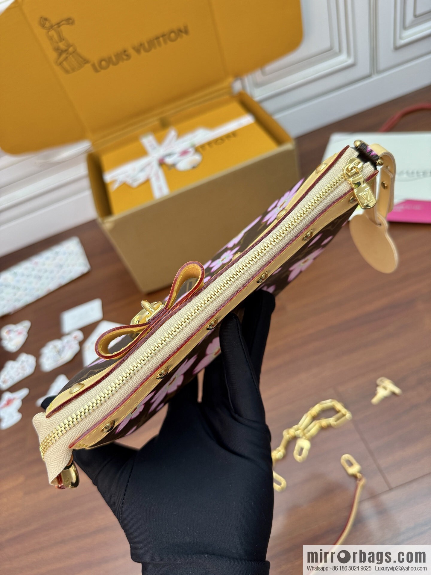 LV M13666 LV x TM Pochette Accessoires