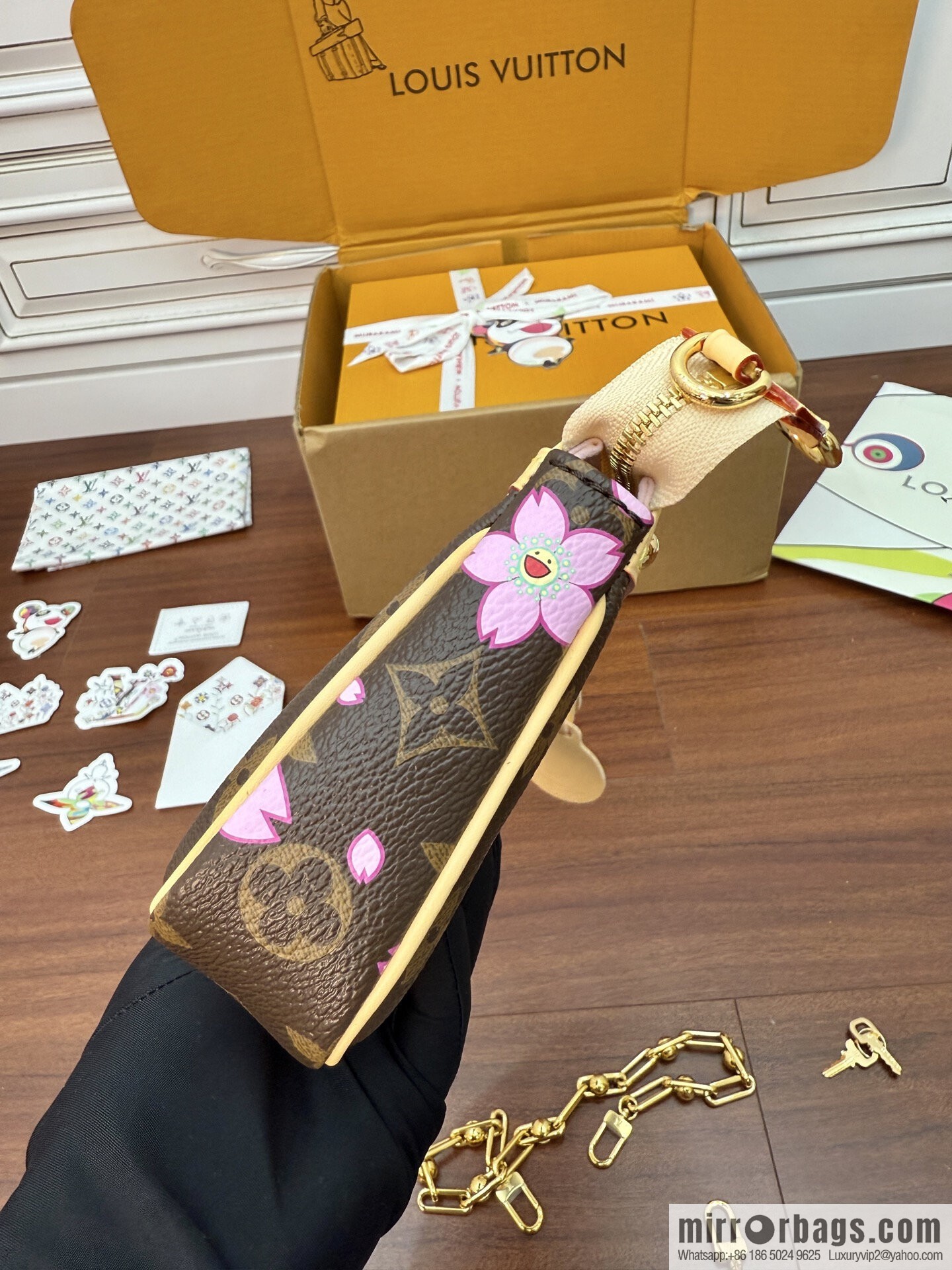LV M13666 LV x TM Pochette Accessoires