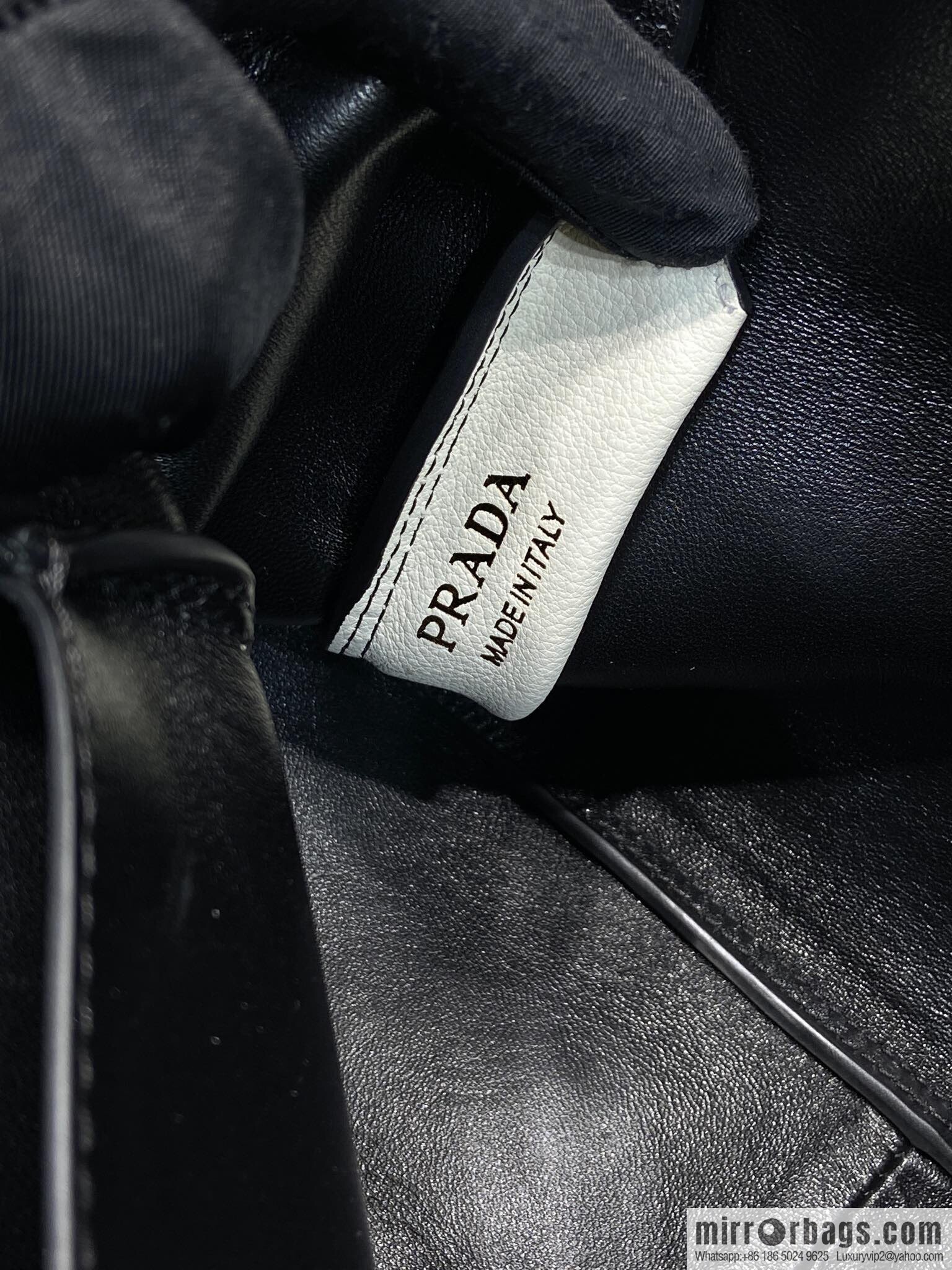 PRADA 🎉 new basket 🎉 1BG542 cowhide 🎉🎉 white