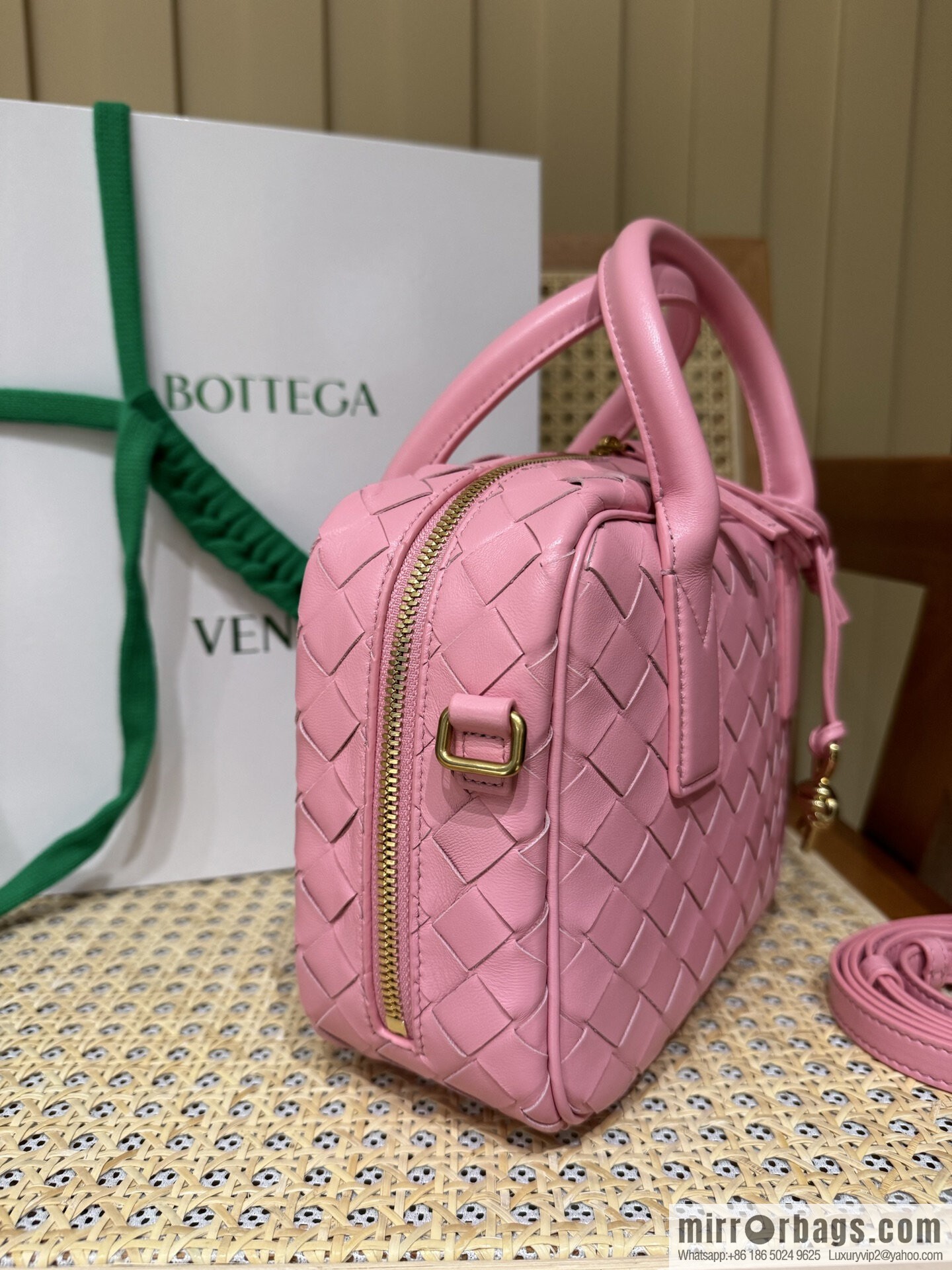 BV Small Getaway Tote 776736 Barbie Powder