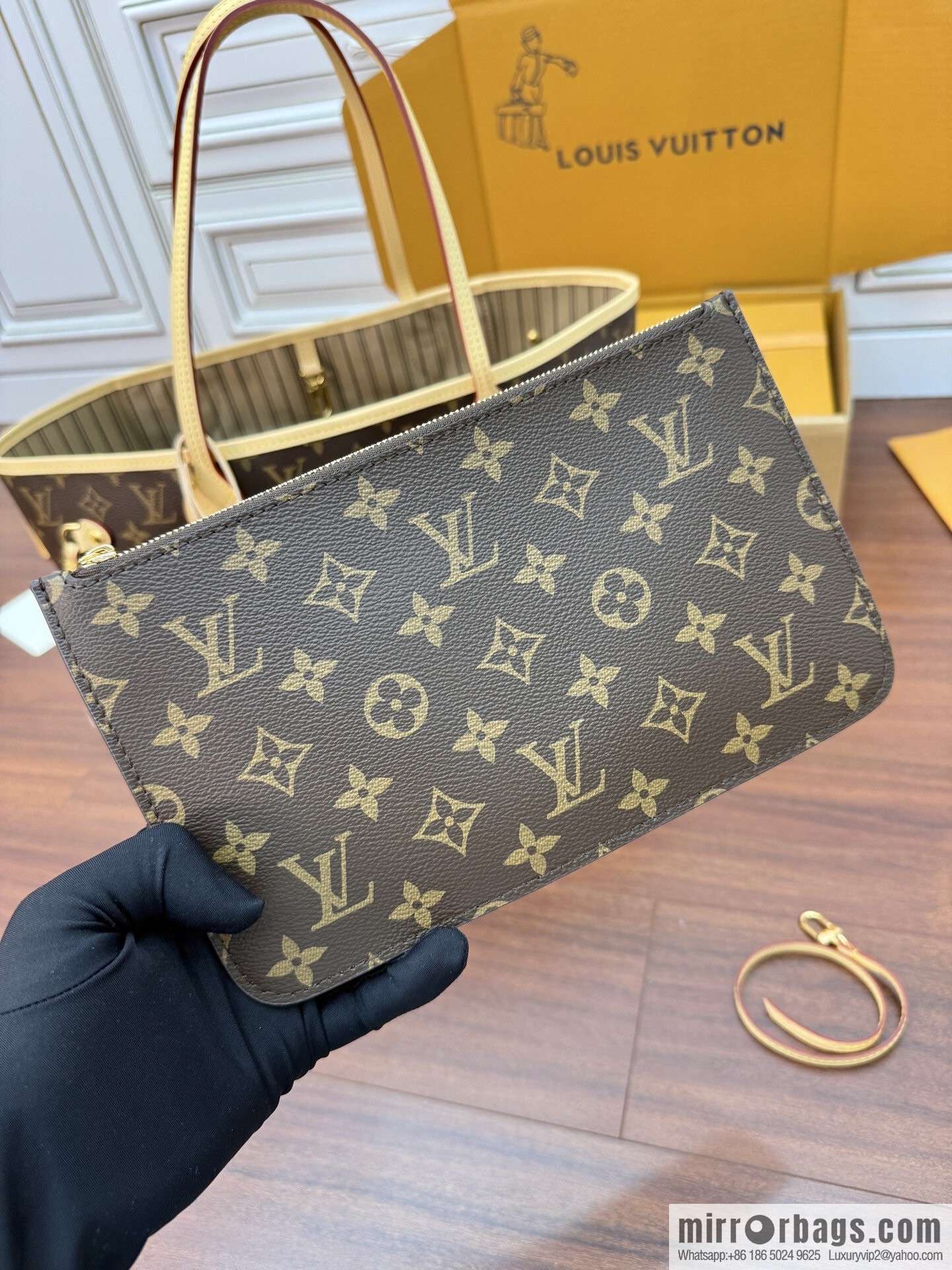 LV M46975 CUSTOMIZABLE Neverfull MM
